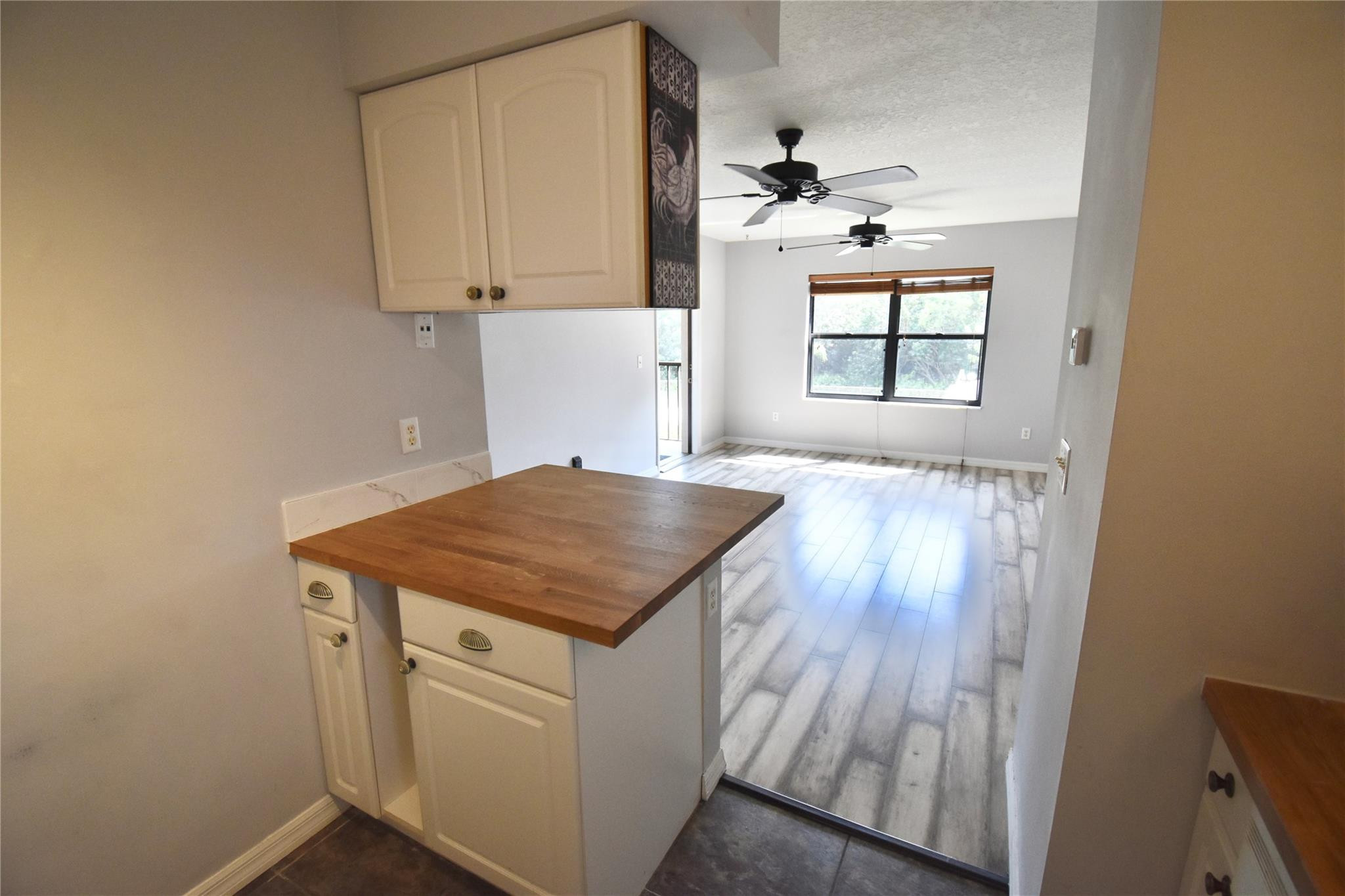 2450 SE Garden Ter Unit: 304