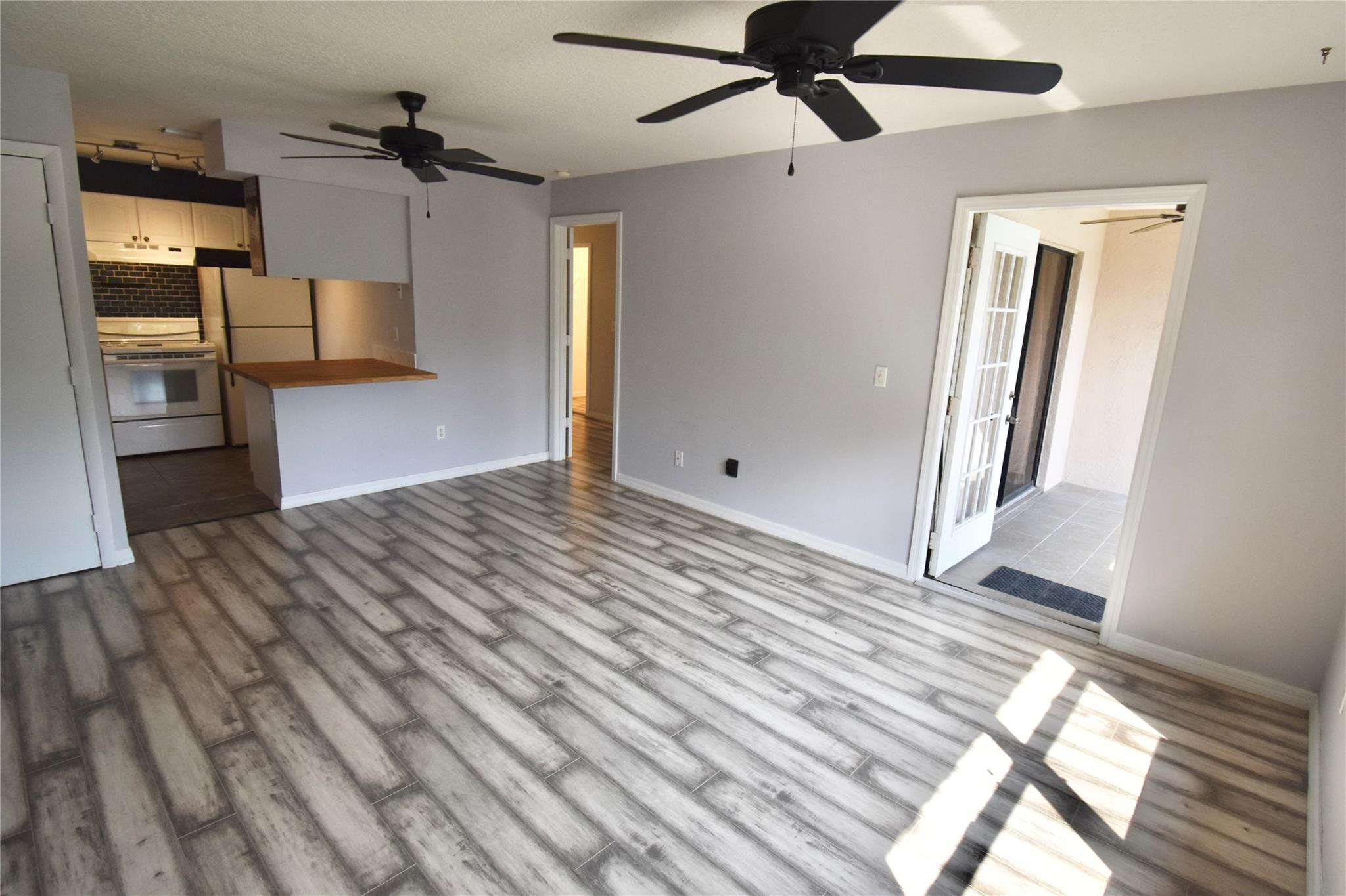 2450 SE Garden Ter Unit: 304