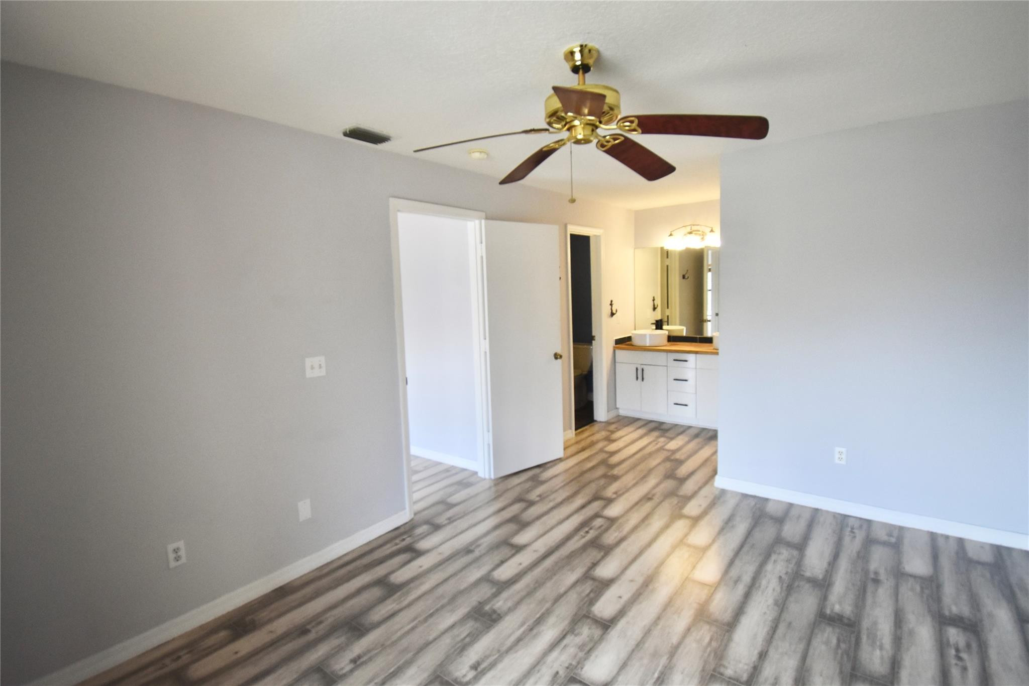 2450 SE Garden Ter Unit: 304