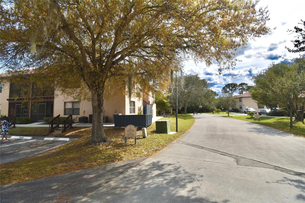 2450 SE Garden Ter Unit: 304