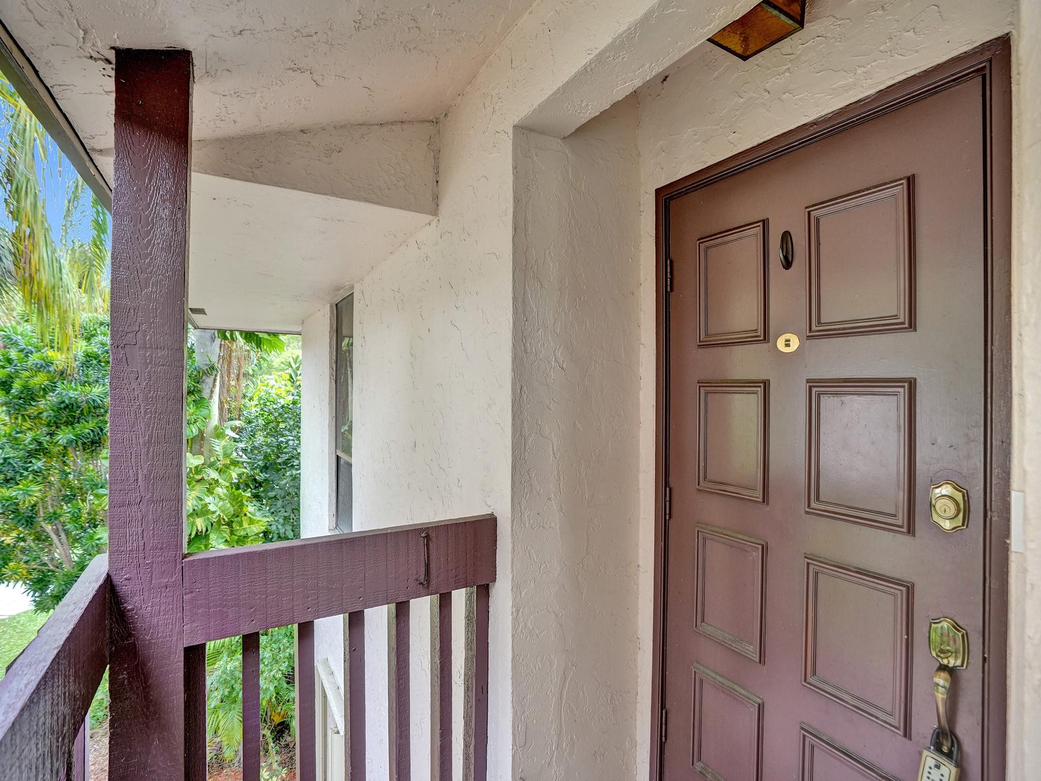 9280 Sabal Ridge Cir Unit: APT B