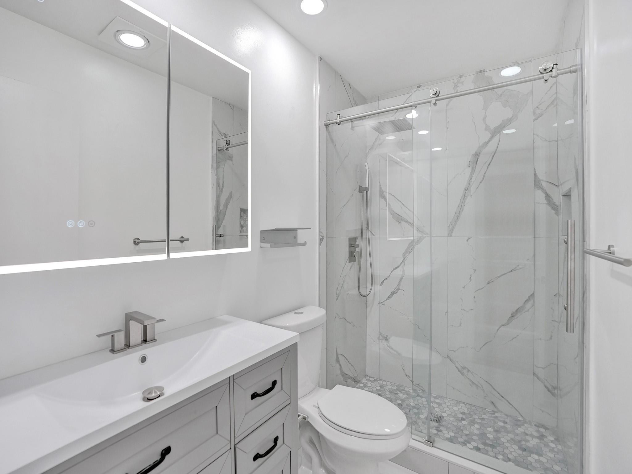 9280 Sabal Ridge Cir Unit: APT B