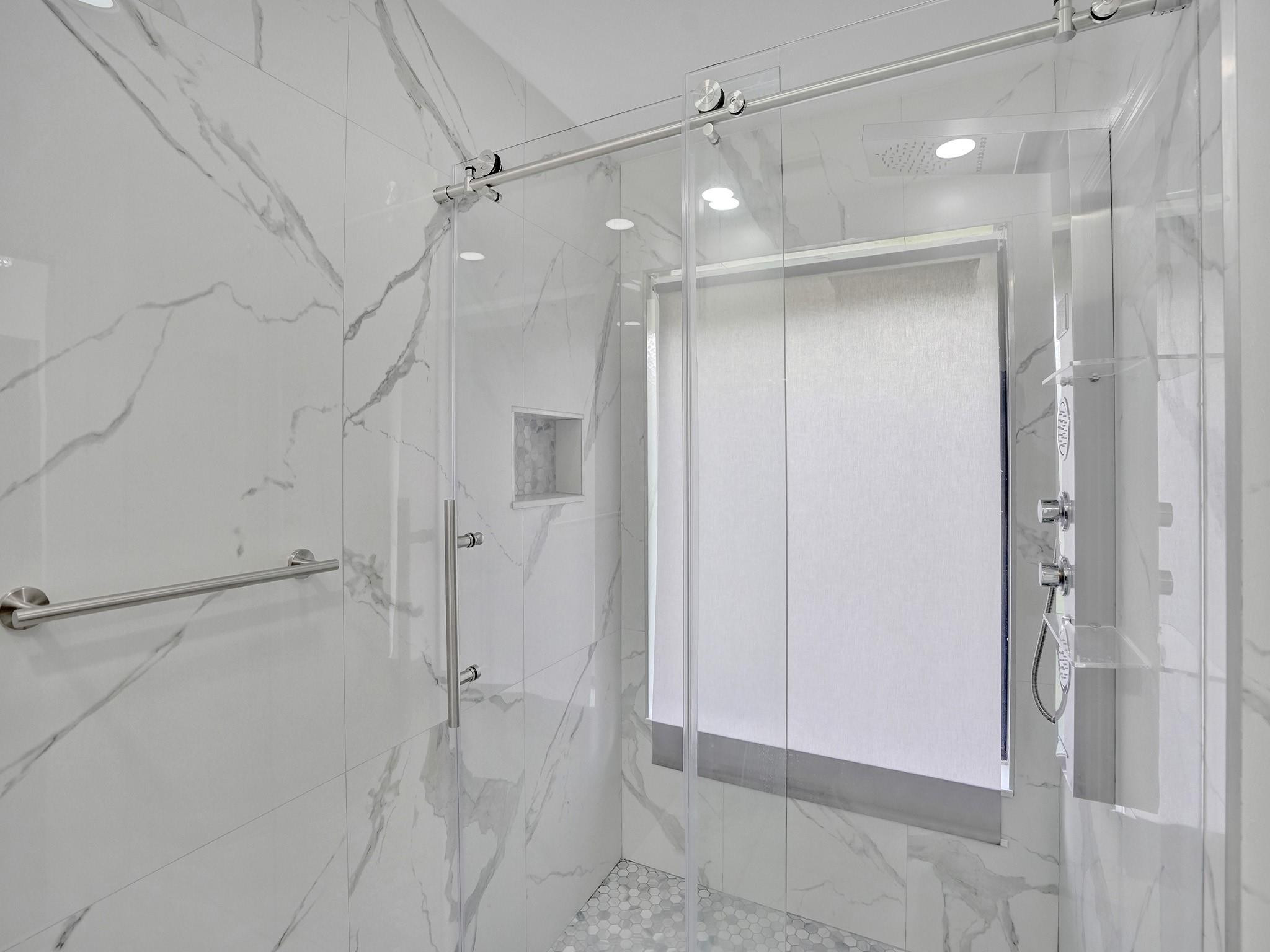 9280 Sabal Ridge Cir Unit: APT B