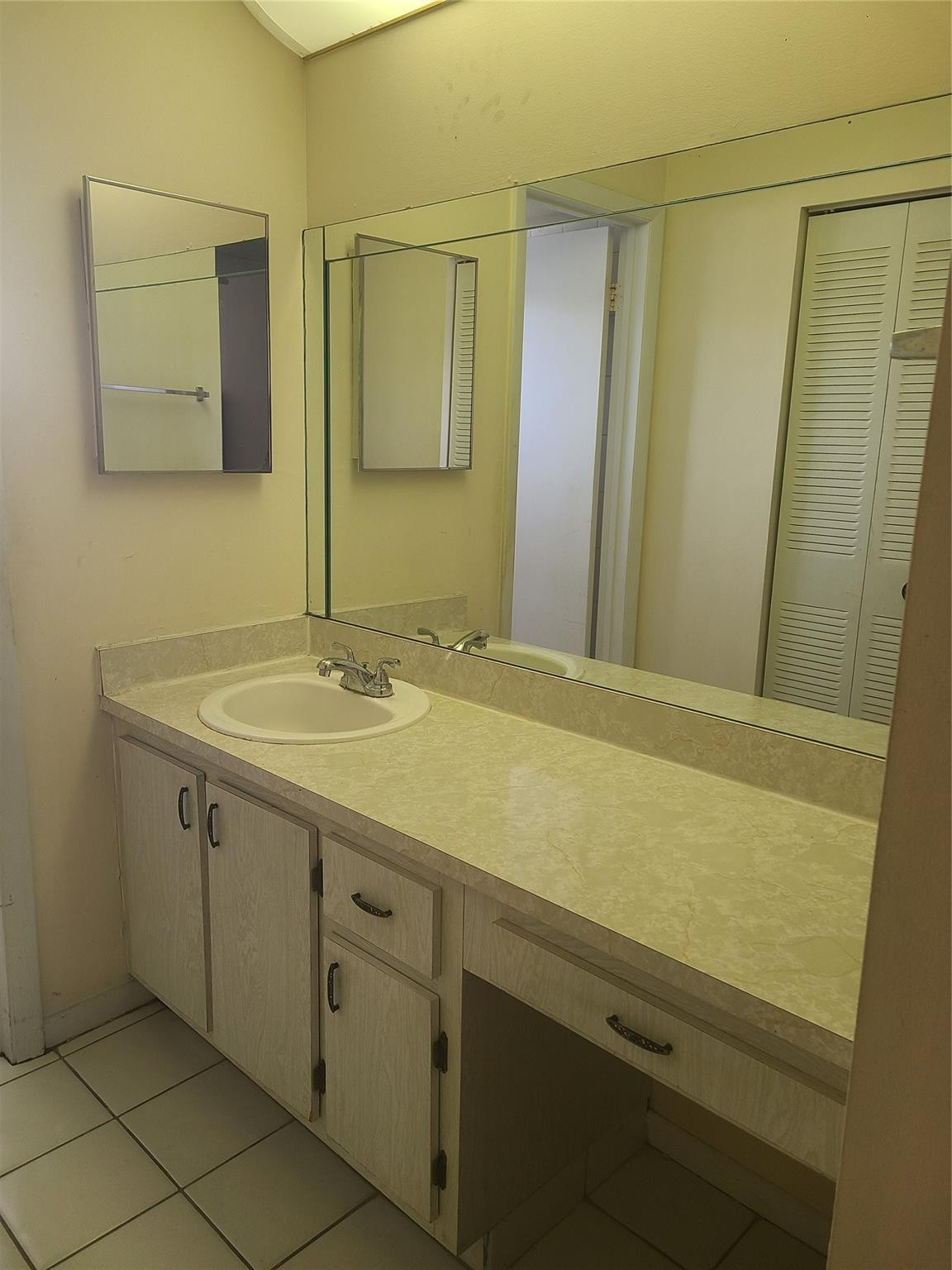 6850 Royal Palm Blvd Unit: 109 G