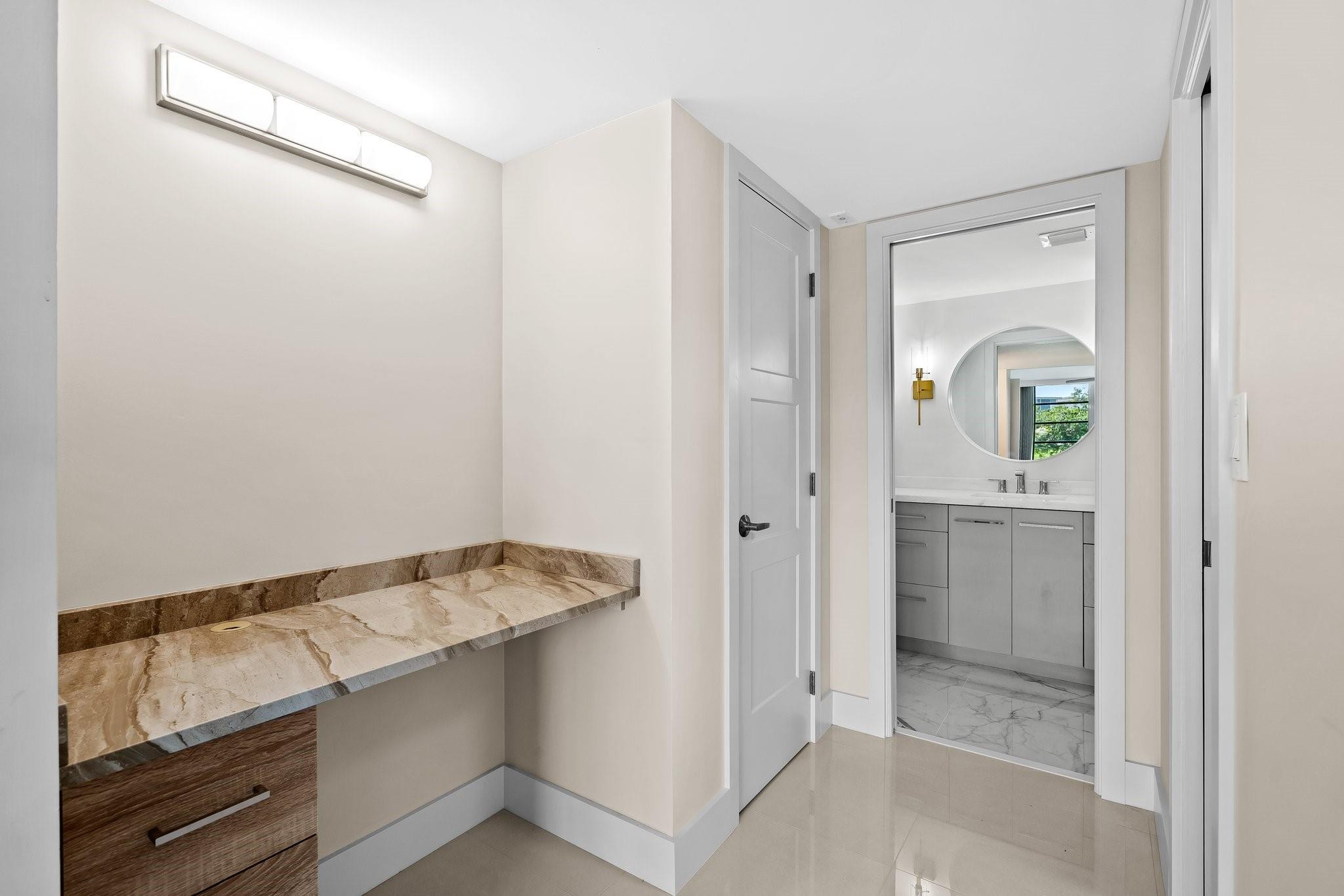 2901 S Palm Aire Dr Unit: 106