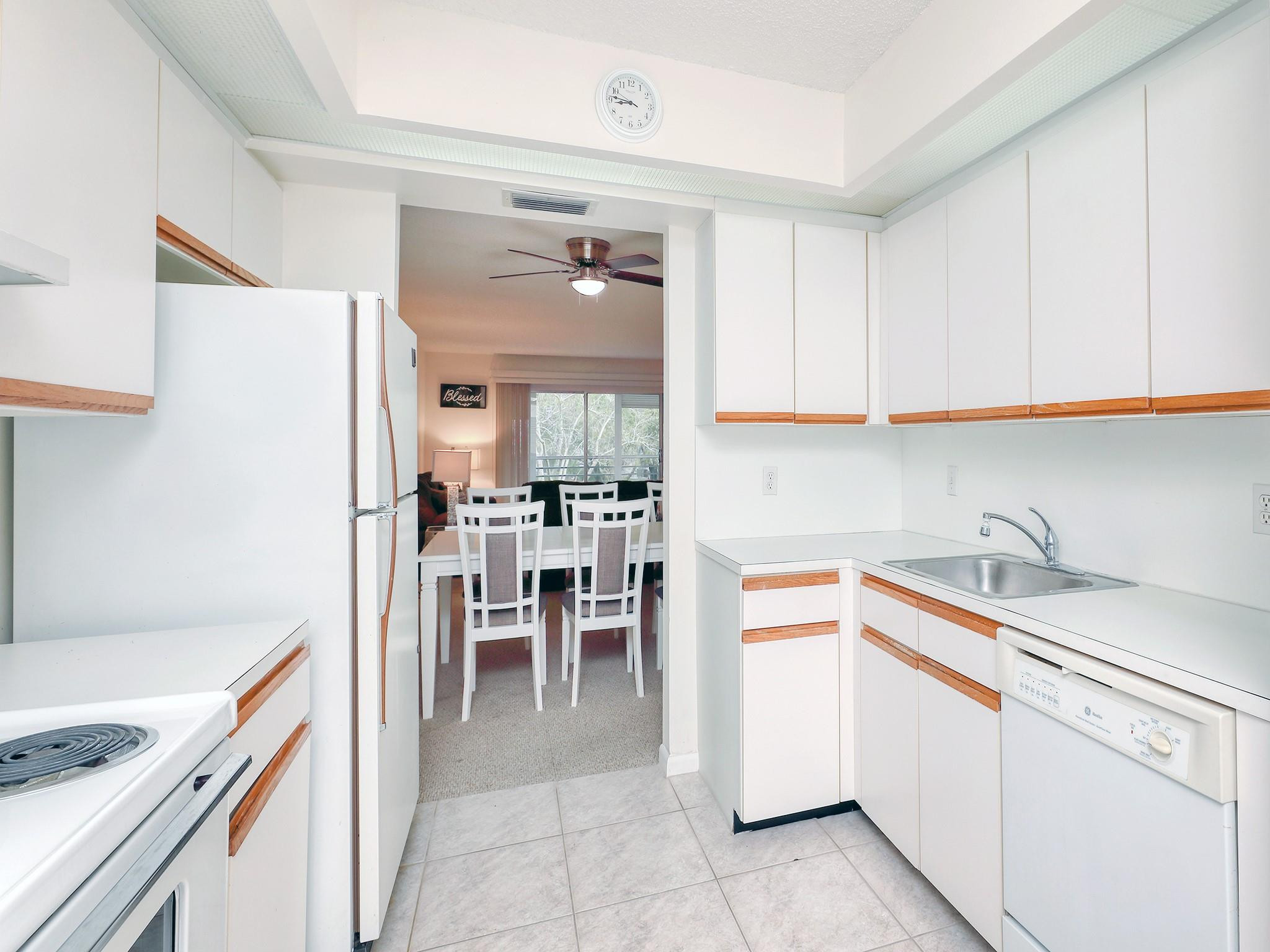 1502 Cayman Way Unit: H2