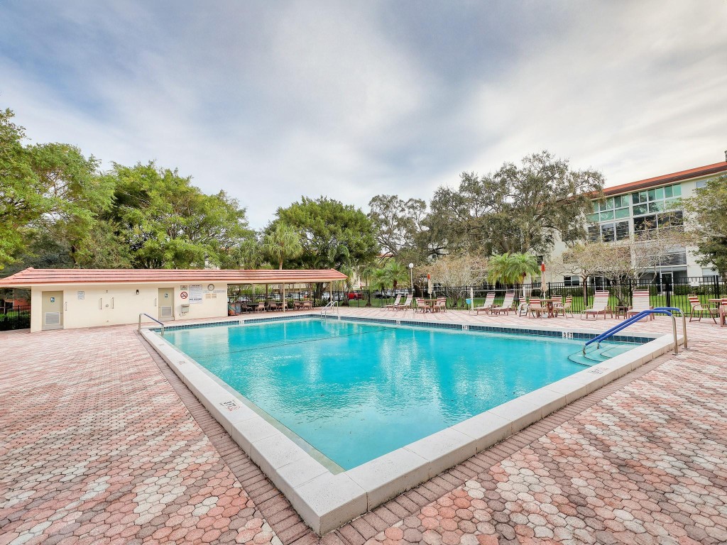 1502 Cayman Way Unit: H2