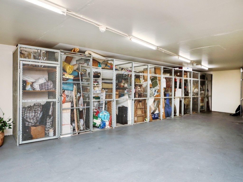 1502 Cayman Way Unit: H2