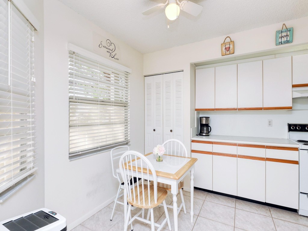 1502 Cayman Way Unit: H2