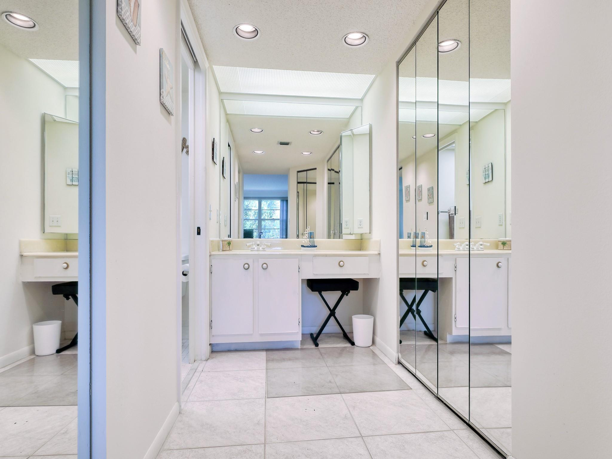 1502 Cayman Way Unit: H2