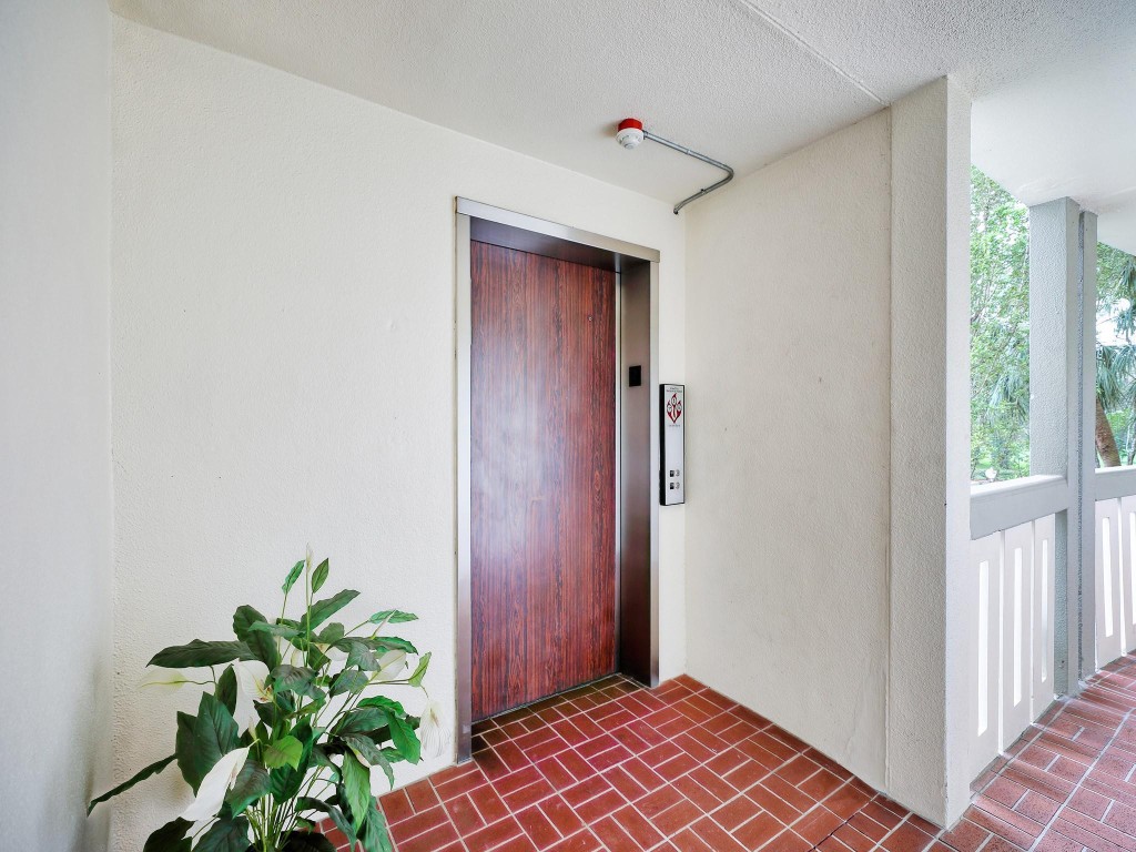 1502 Cayman Way Unit: H2