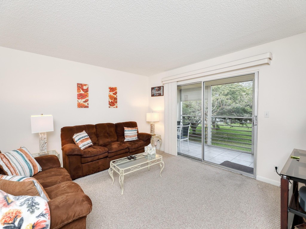 1502 Cayman Way Unit: H2