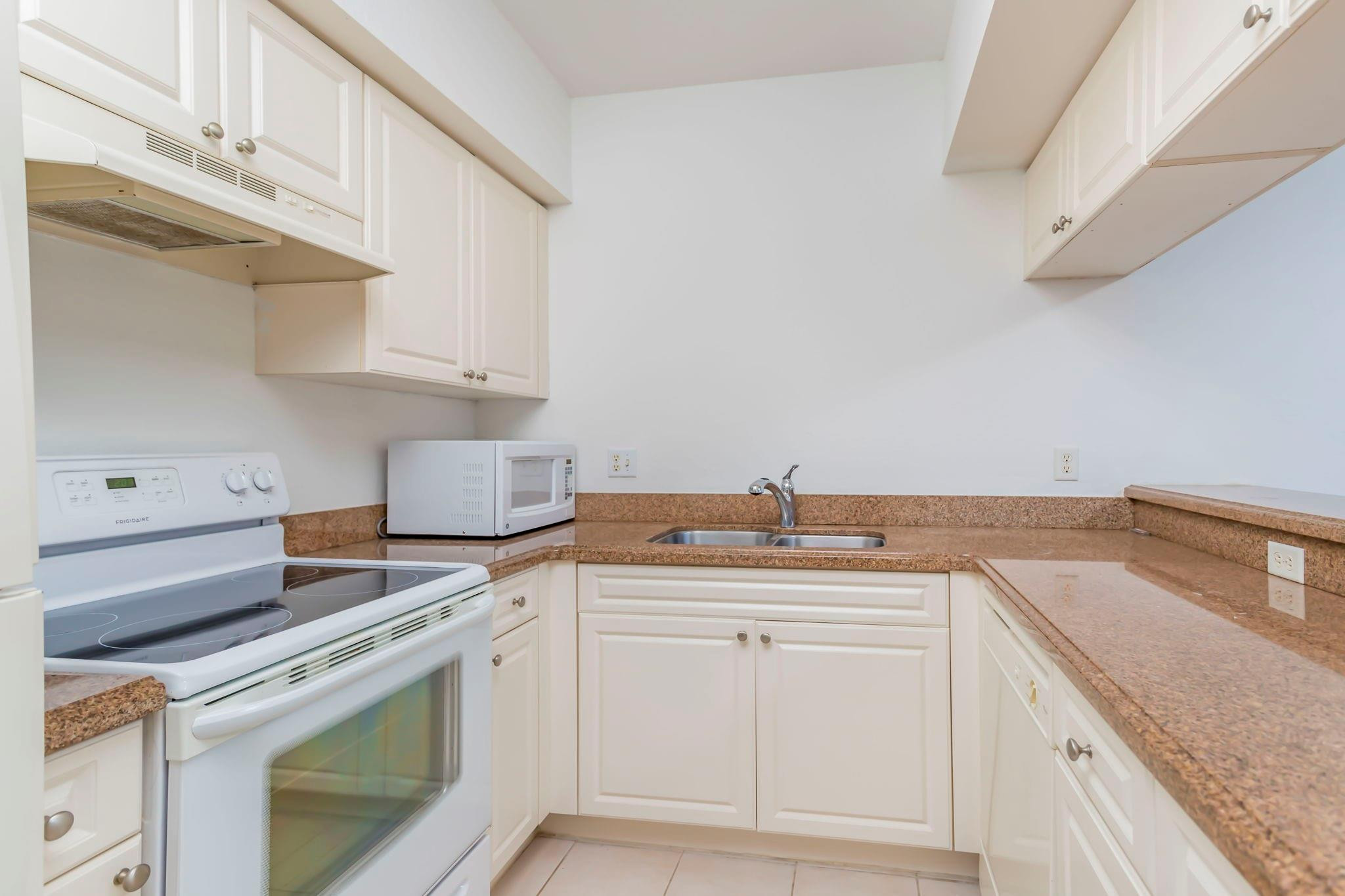 6486 W Sample Rd Unit: 16