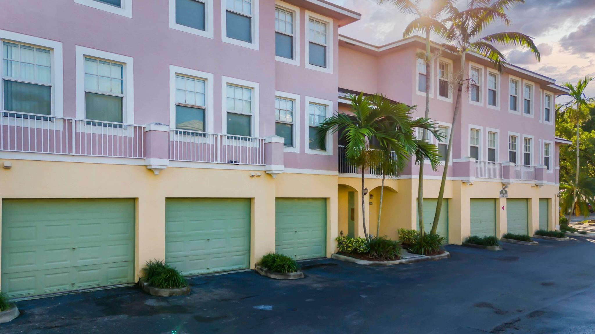 6486 W Sample Rd Unit: 16