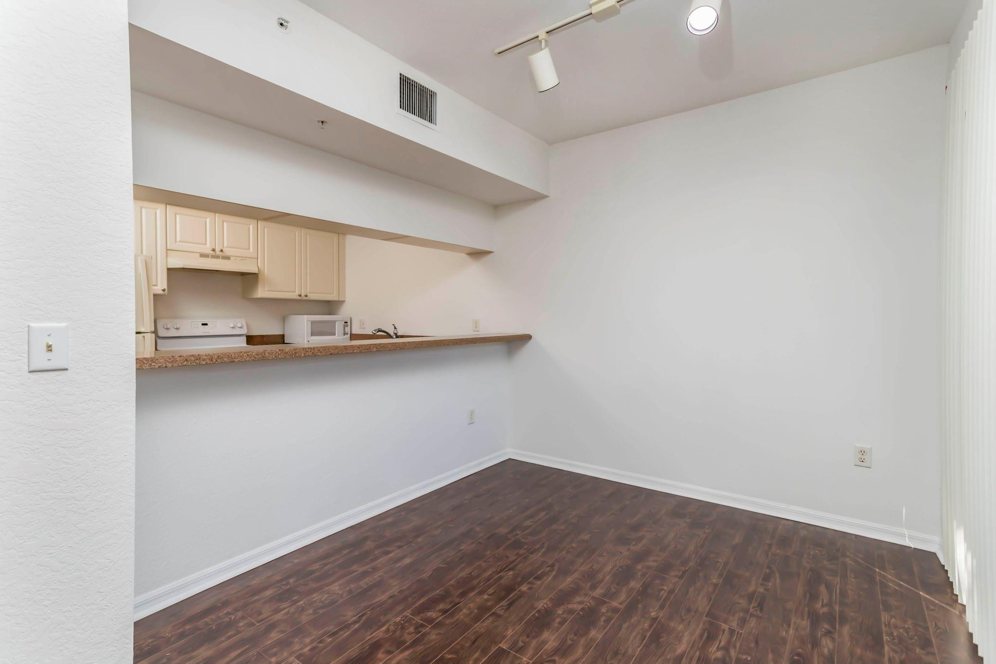 6486 W Sample Rd Unit: 16