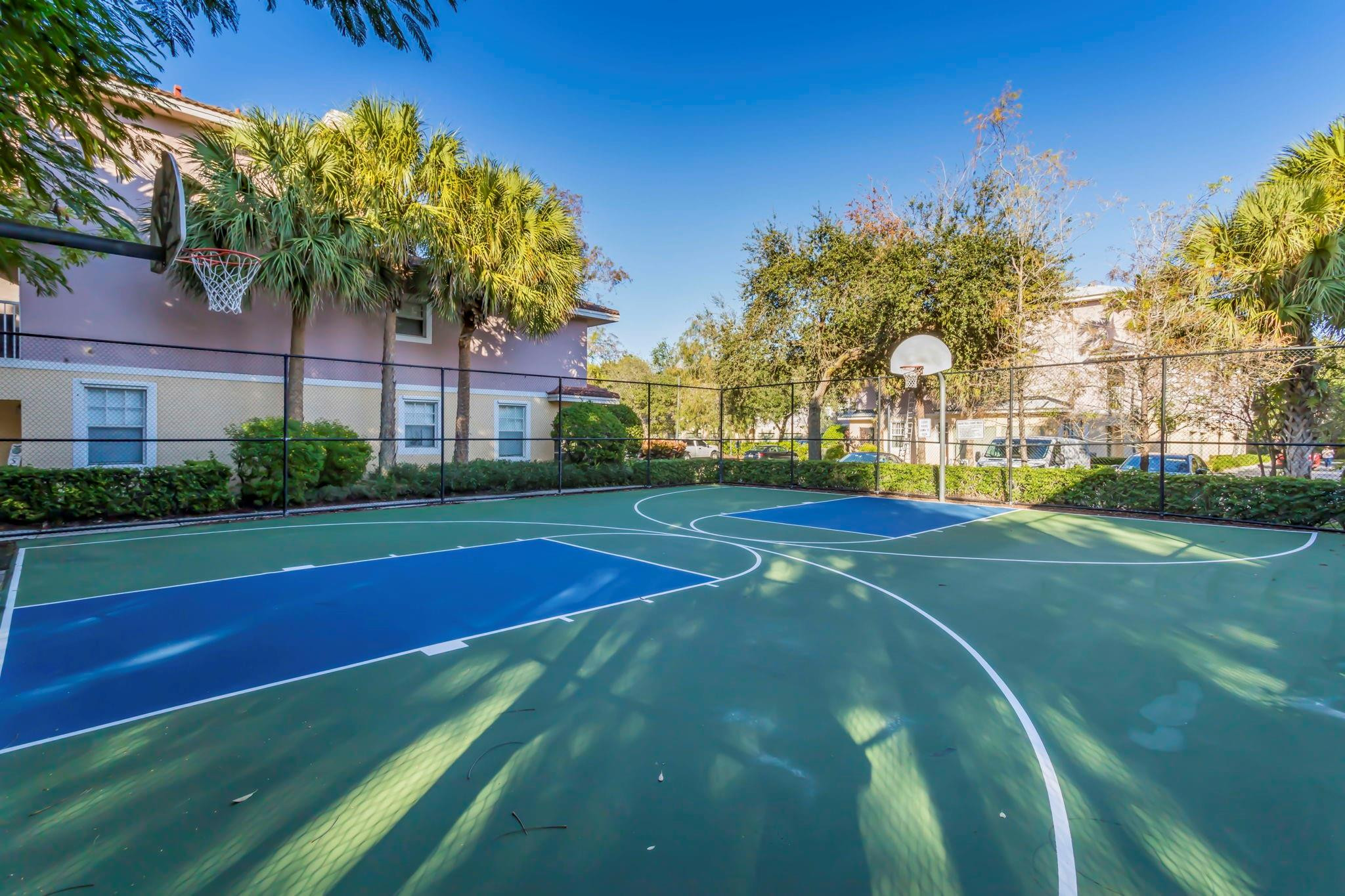 6486 W Sample Rd Unit: 16