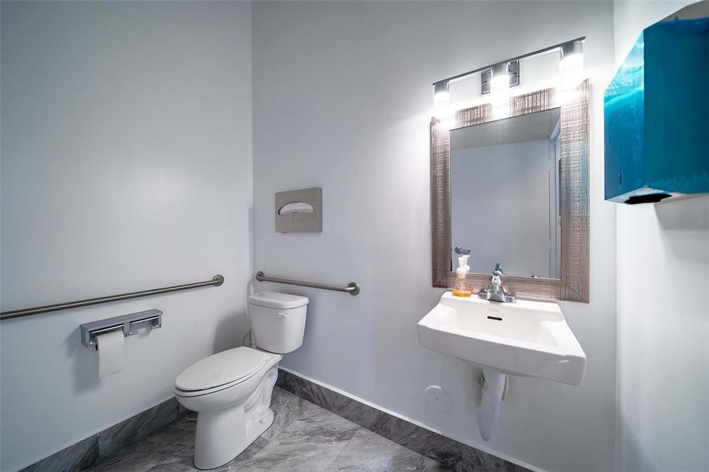 2201 SW 101st Ave Unit: 4-103