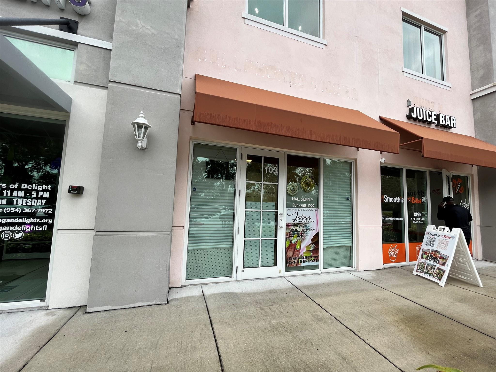 2201 SW 101st Ave Unit: 4-103