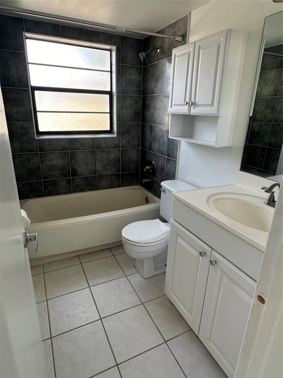 2641 Riverside Dr Unit: 7