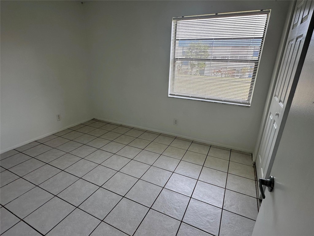 2641 Riverside Dr Unit: 7