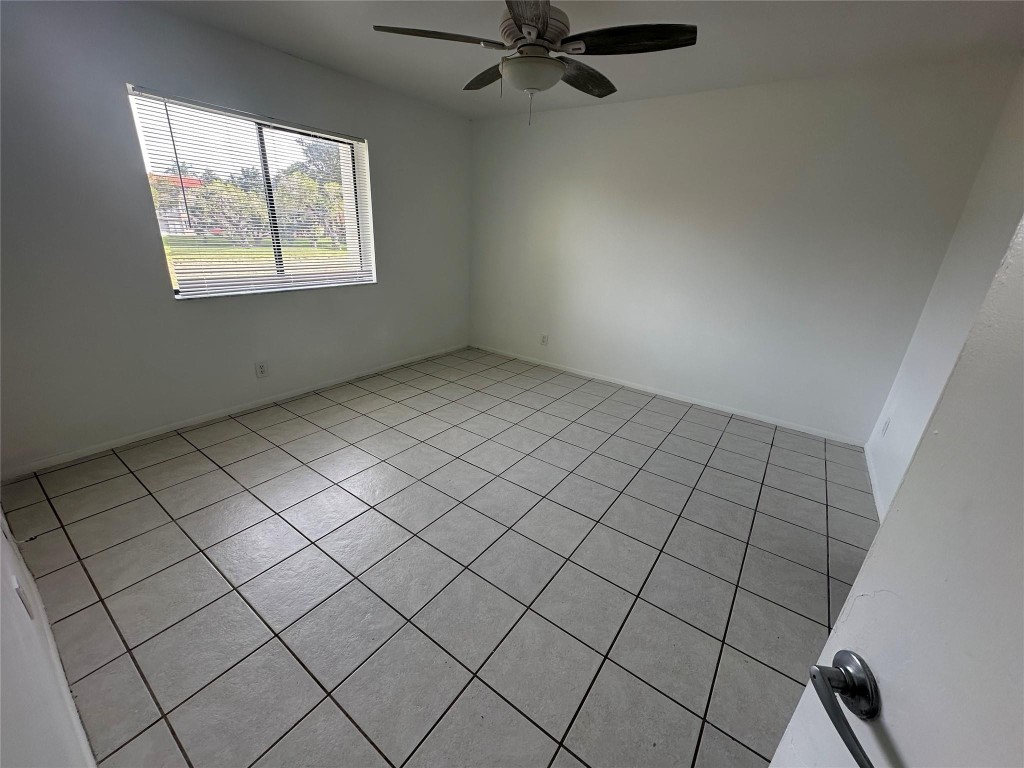 2641 Riverside Dr Unit: 7