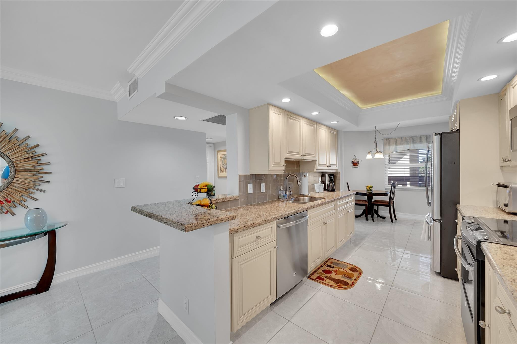 1501 Cayman Way Unit: L4