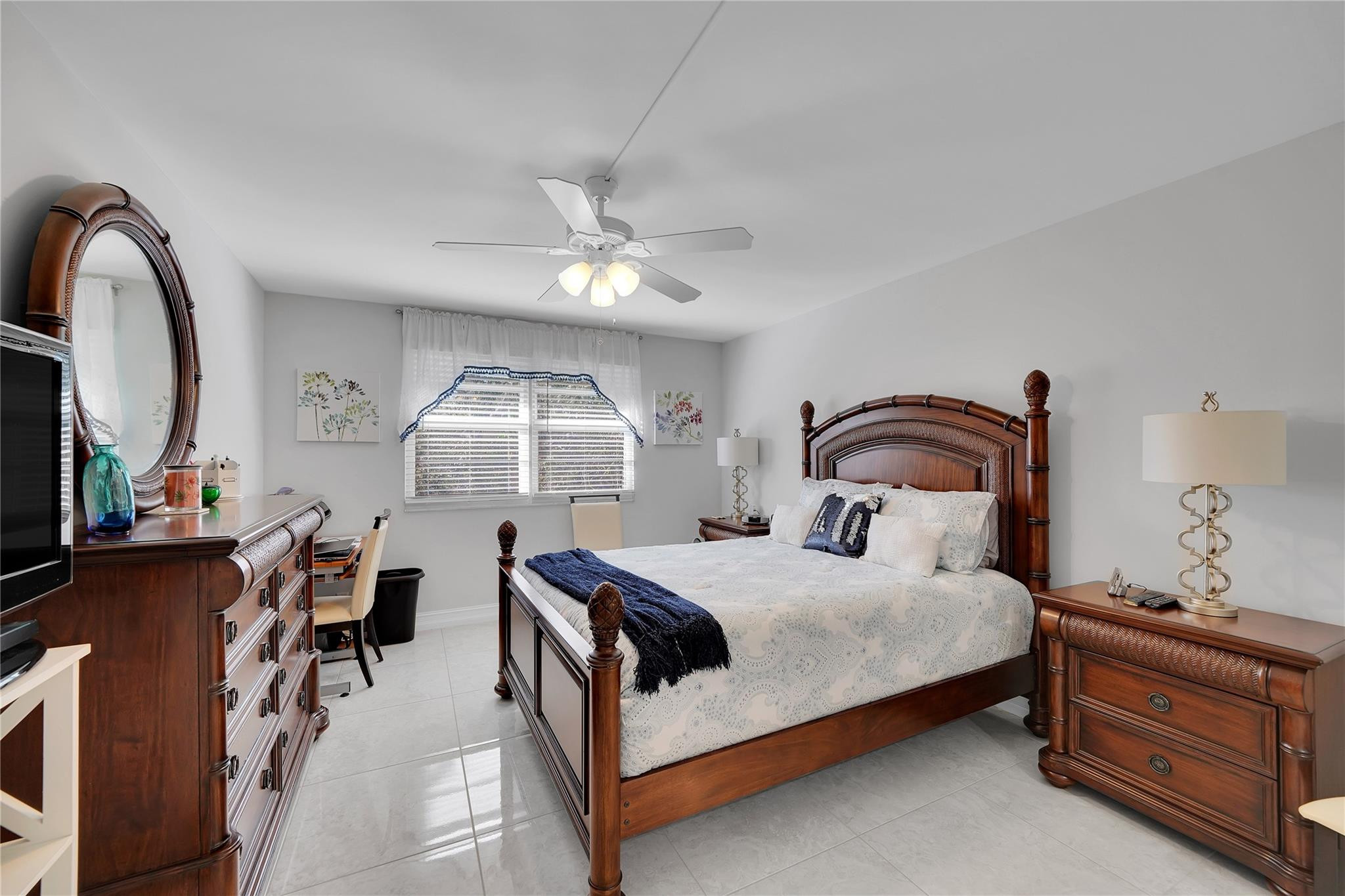 1501 Cayman Way Unit: L4
