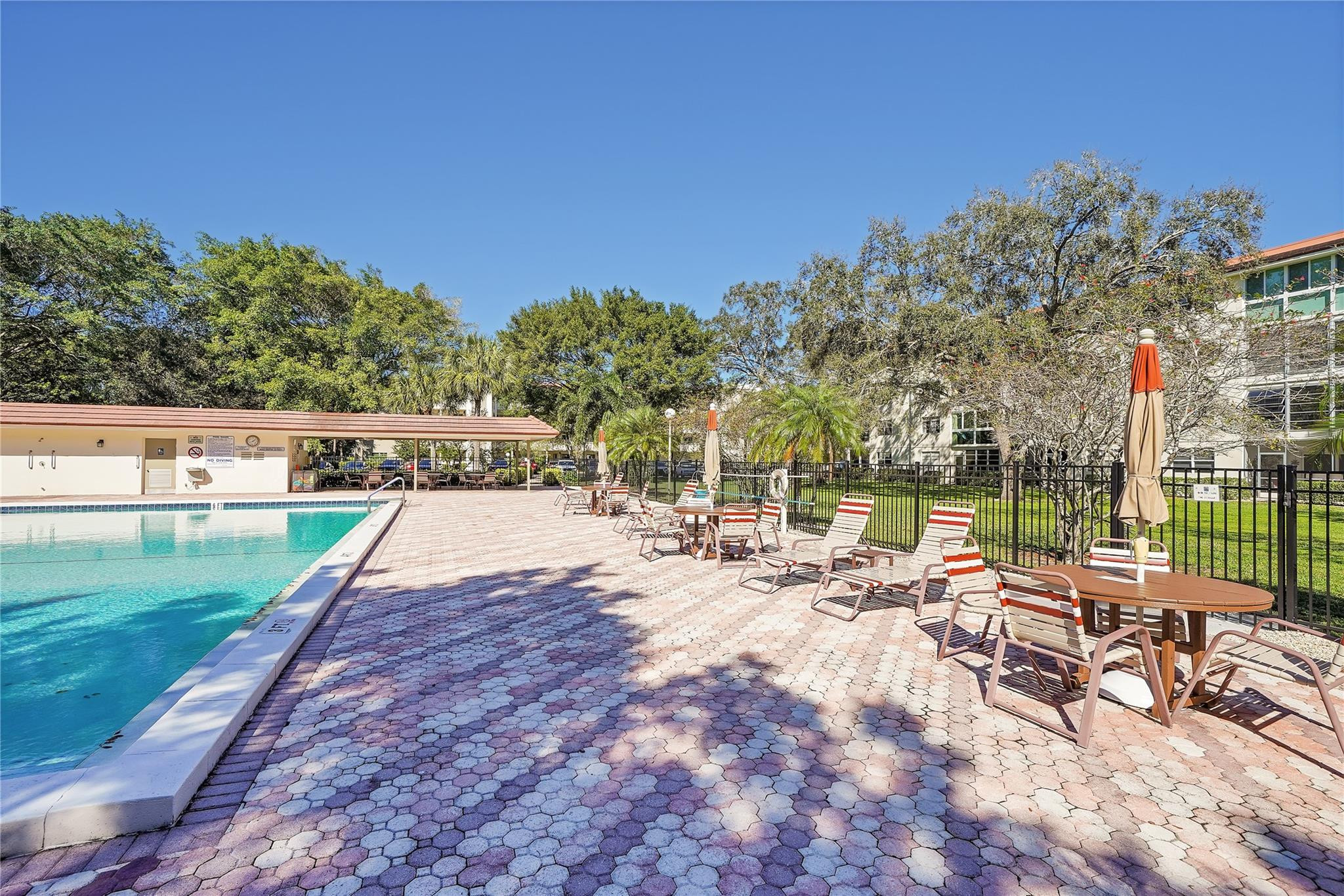 1501 Cayman Way Unit: L4