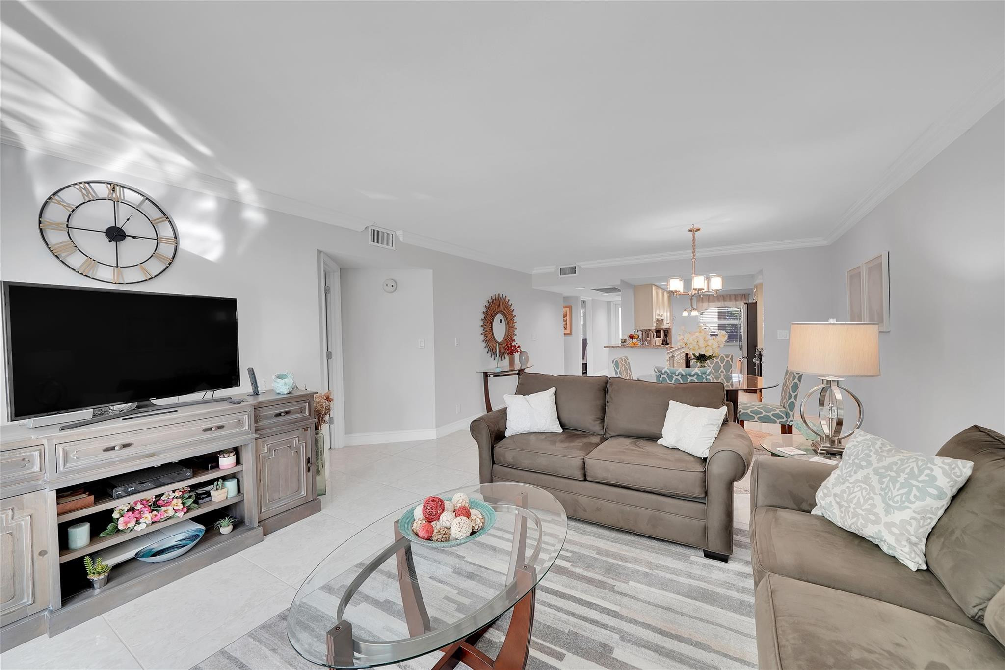 1501 Cayman Way Unit: L4