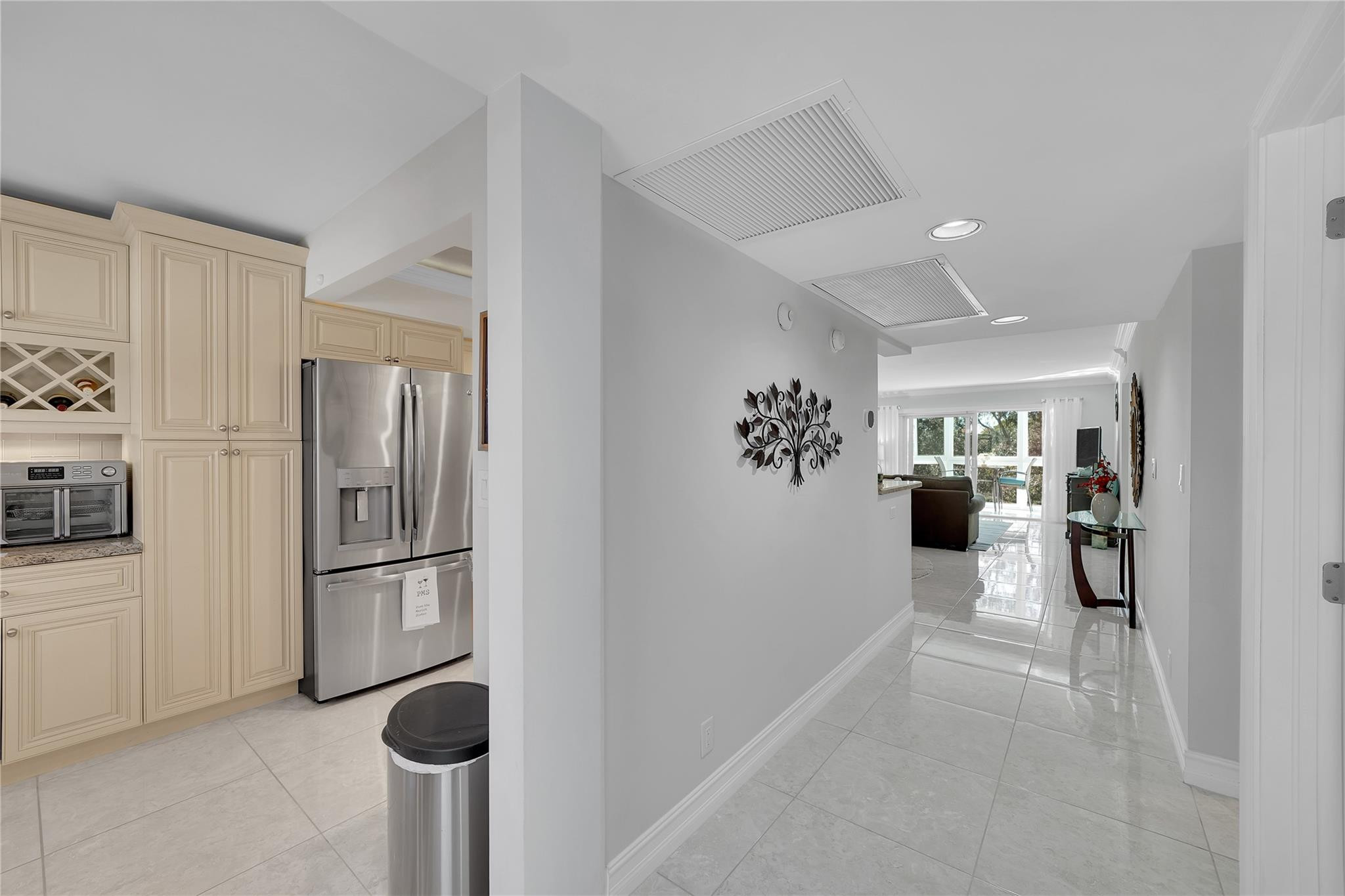 1501 Cayman Way Unit: L4