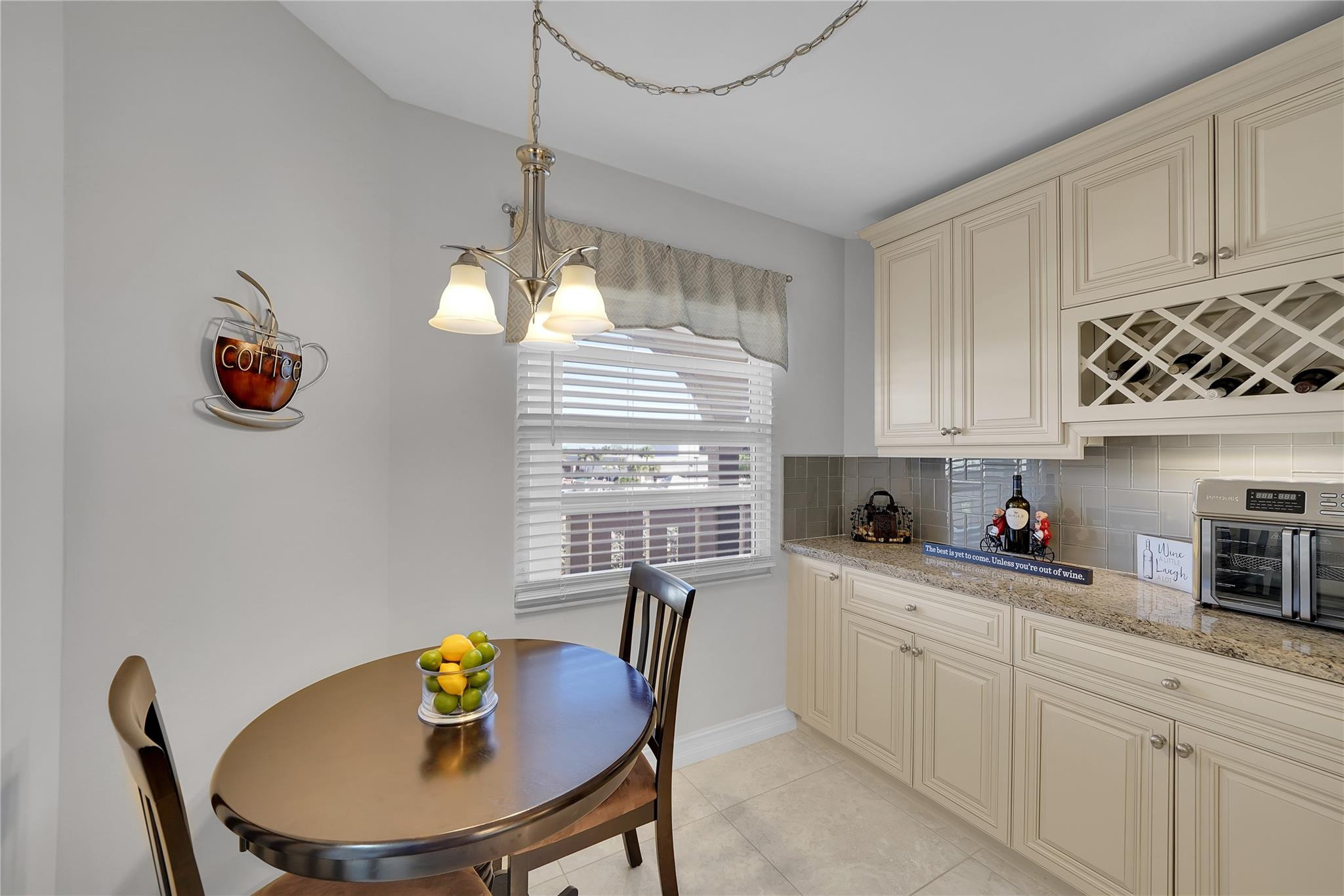 1501 Cayman Way Unit: L4