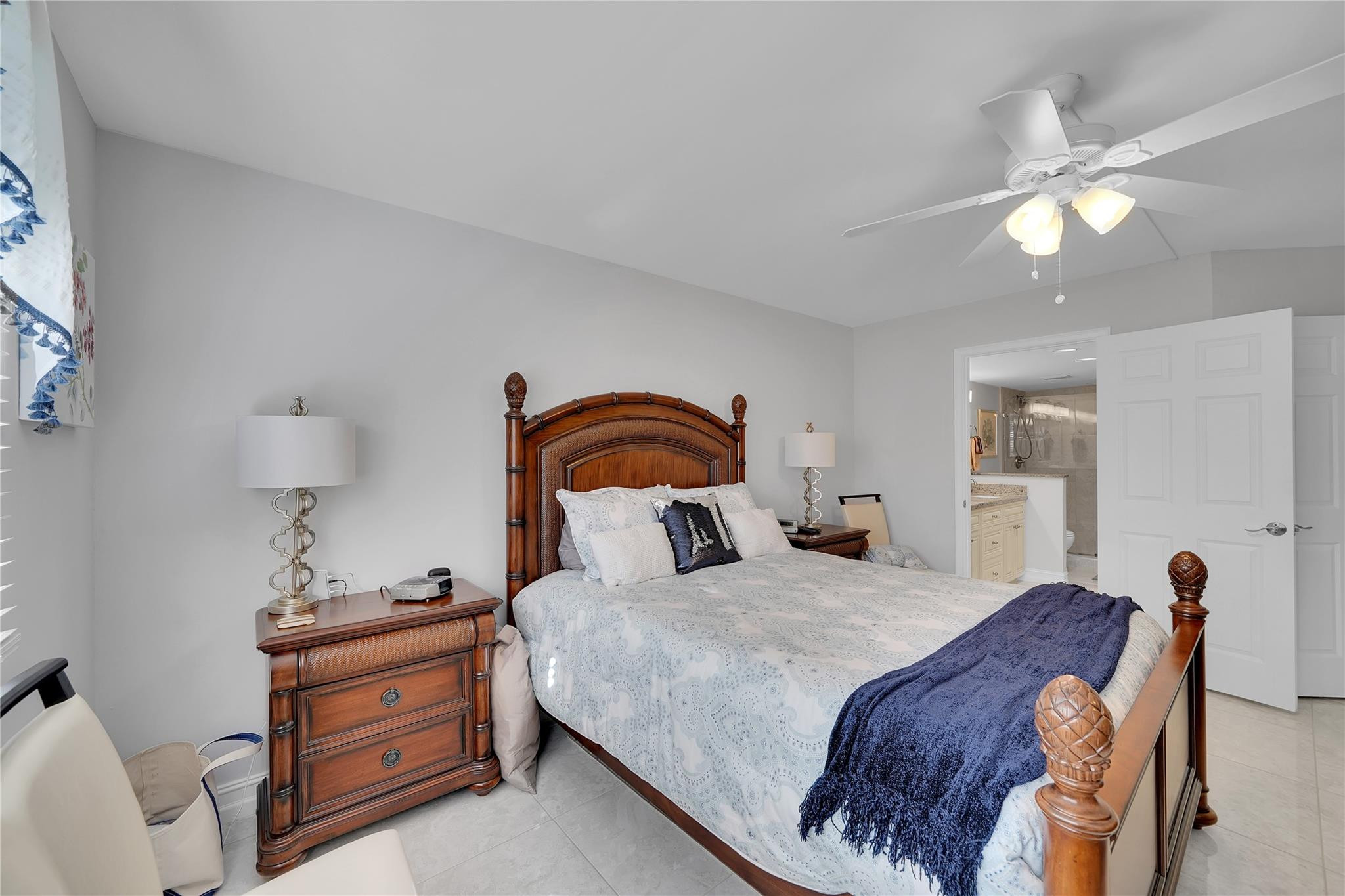 1501 Cayman Way Unit: L4