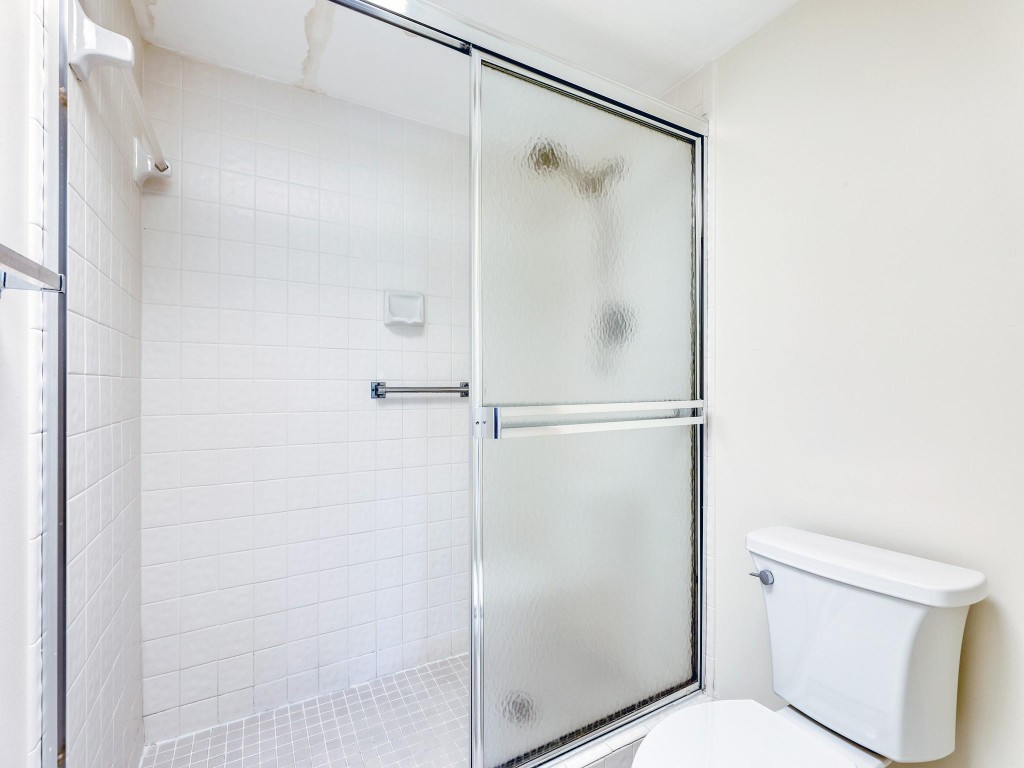 1503 Cayman Way Unit: j2