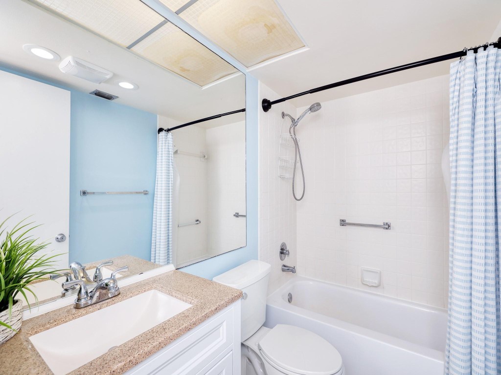 1503 Cayman Way Unit: j2