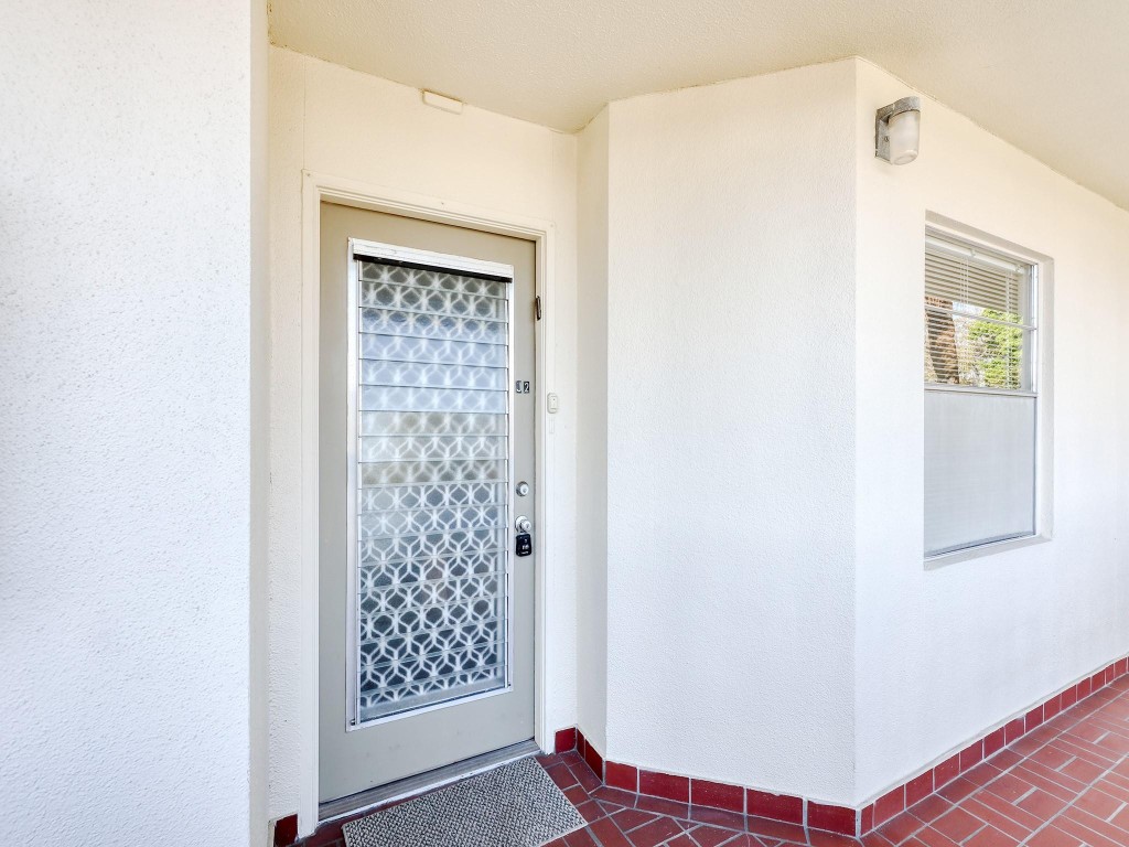 1503 Cayman Way Unit: j2