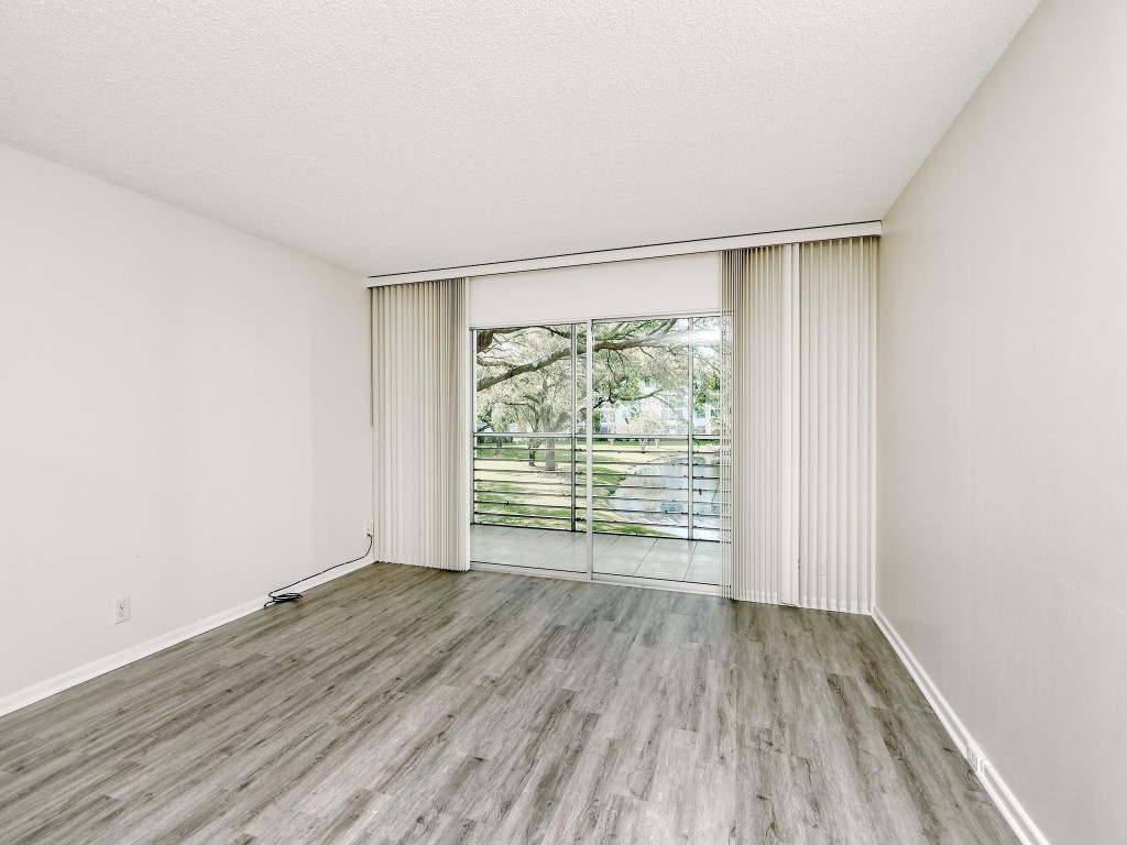 1503 Cayman Way Unit: j2