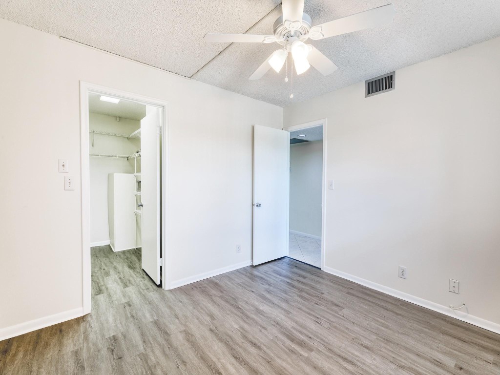 1503 Cayman Way Unit: j2