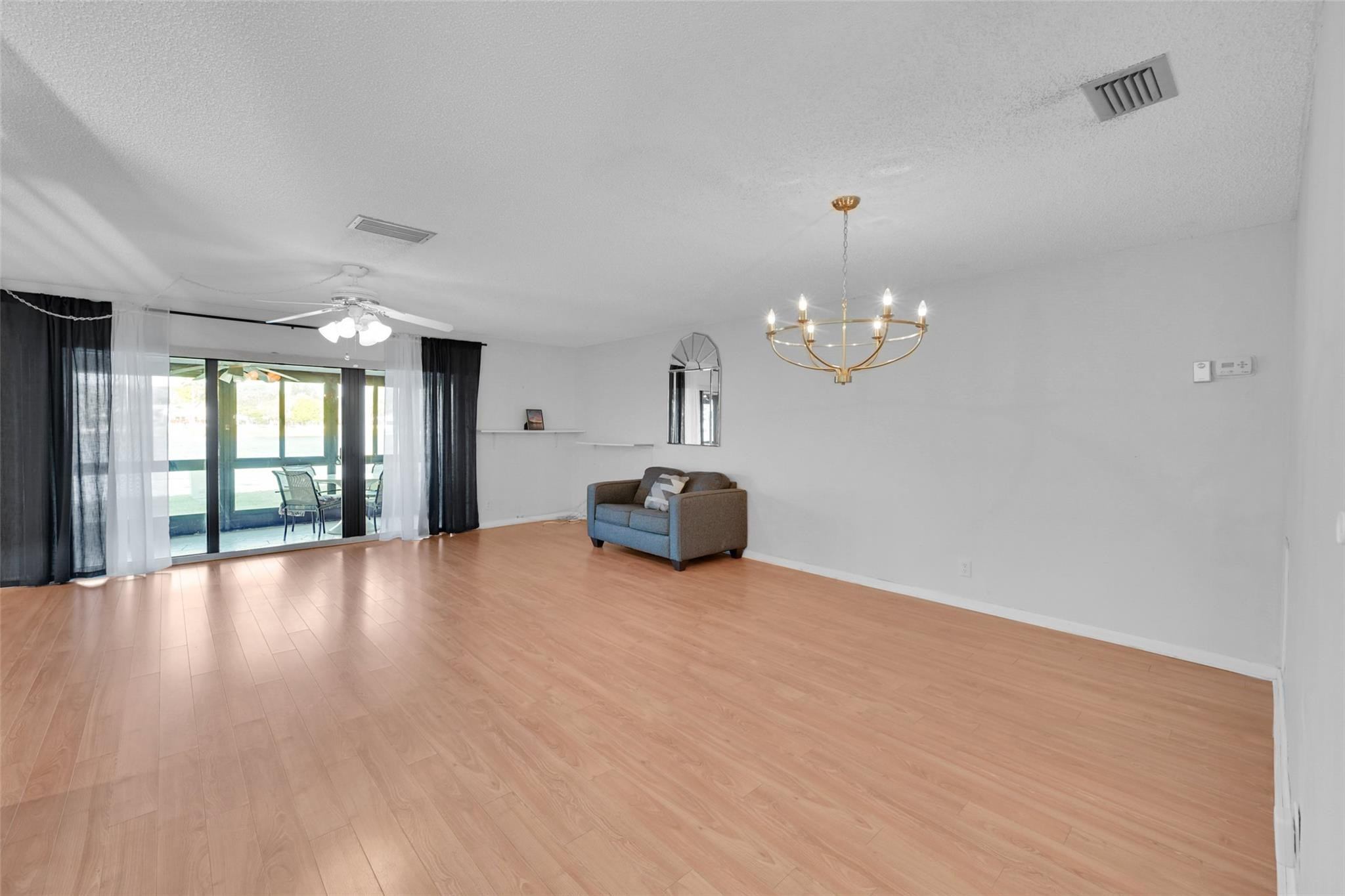 2567 NW 42nd Ave Unit: 1203