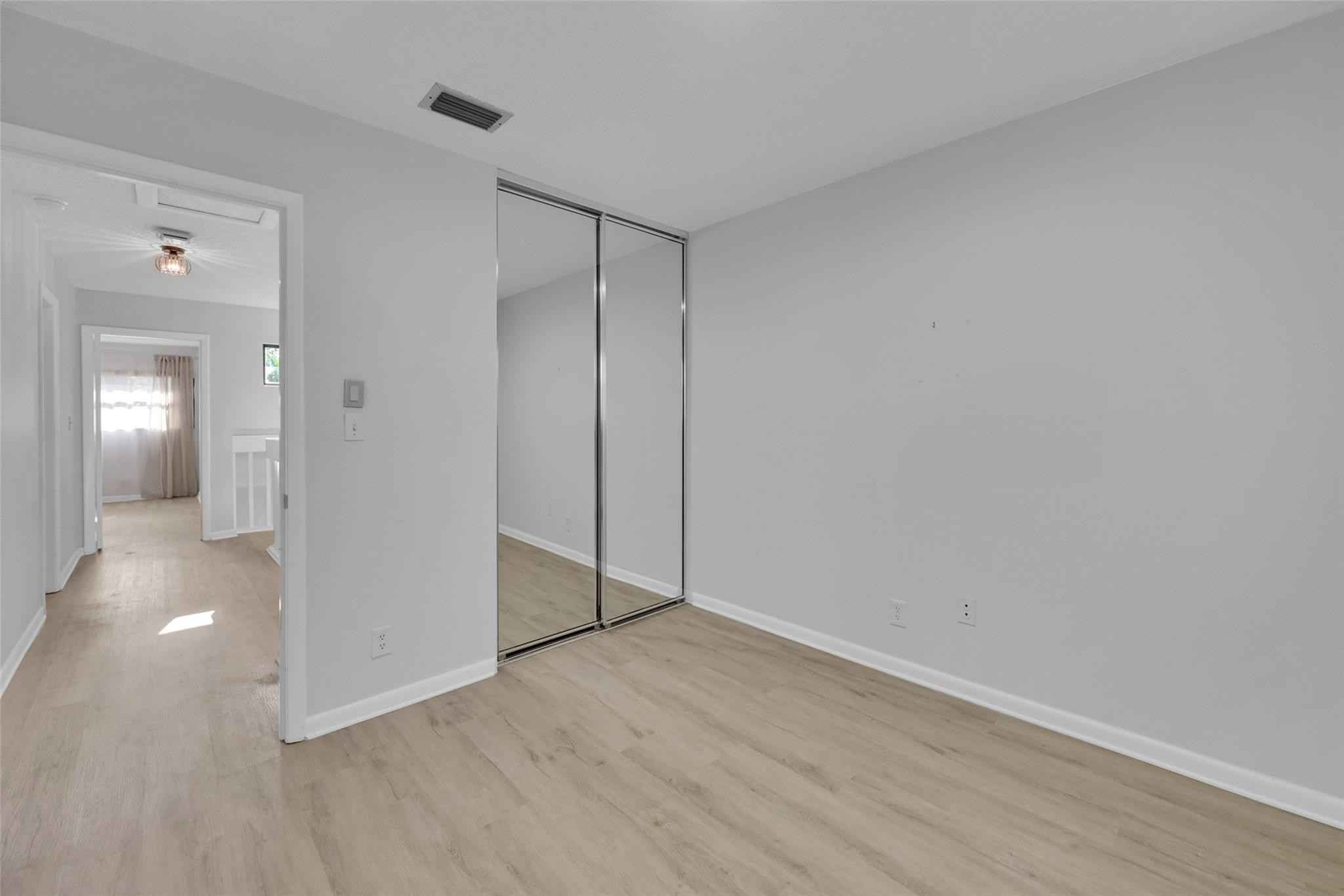 2567 NW 42nd Ave Unit: 1203