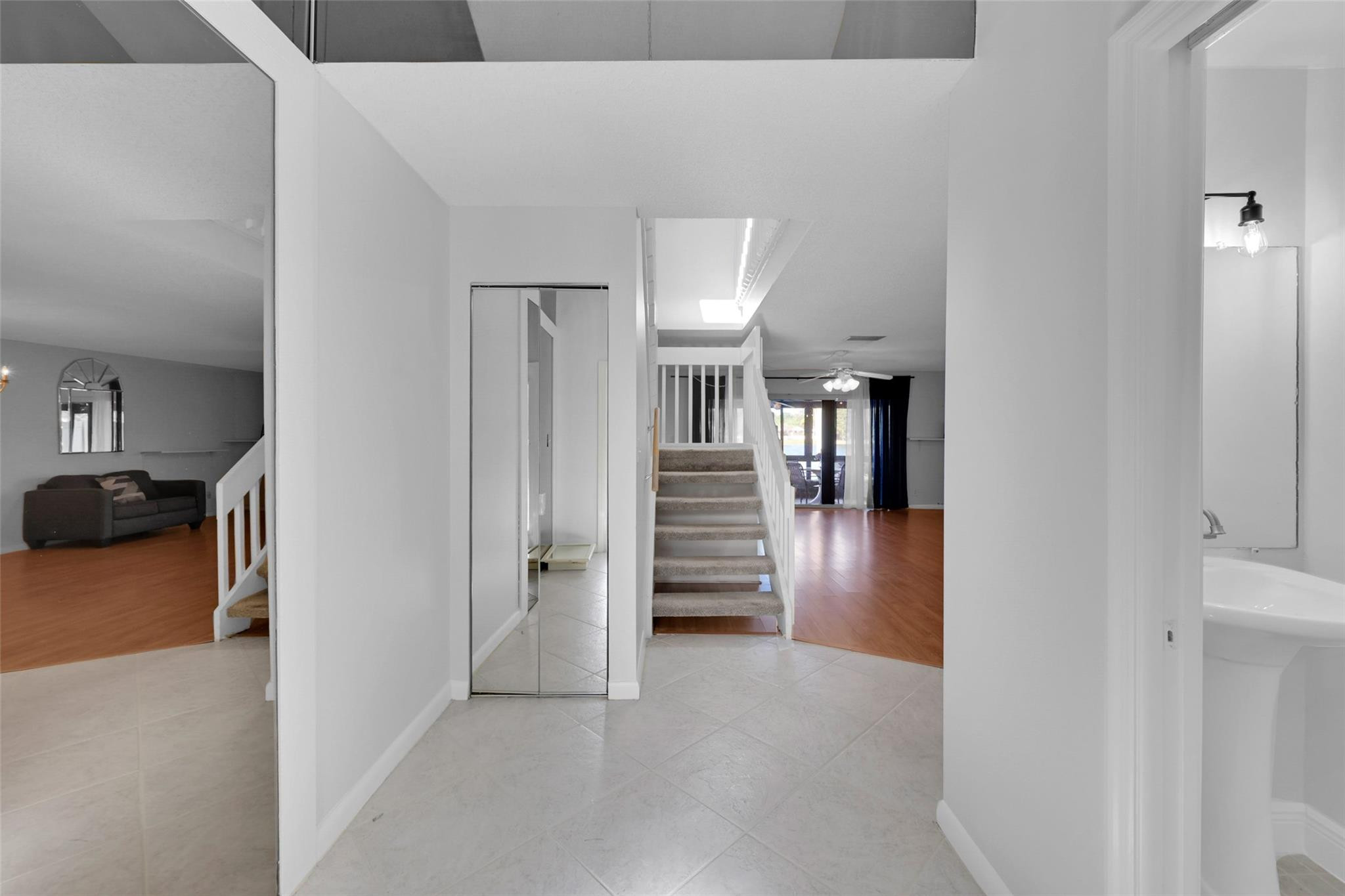 2567 NW 42nd Ave Unit: 1203