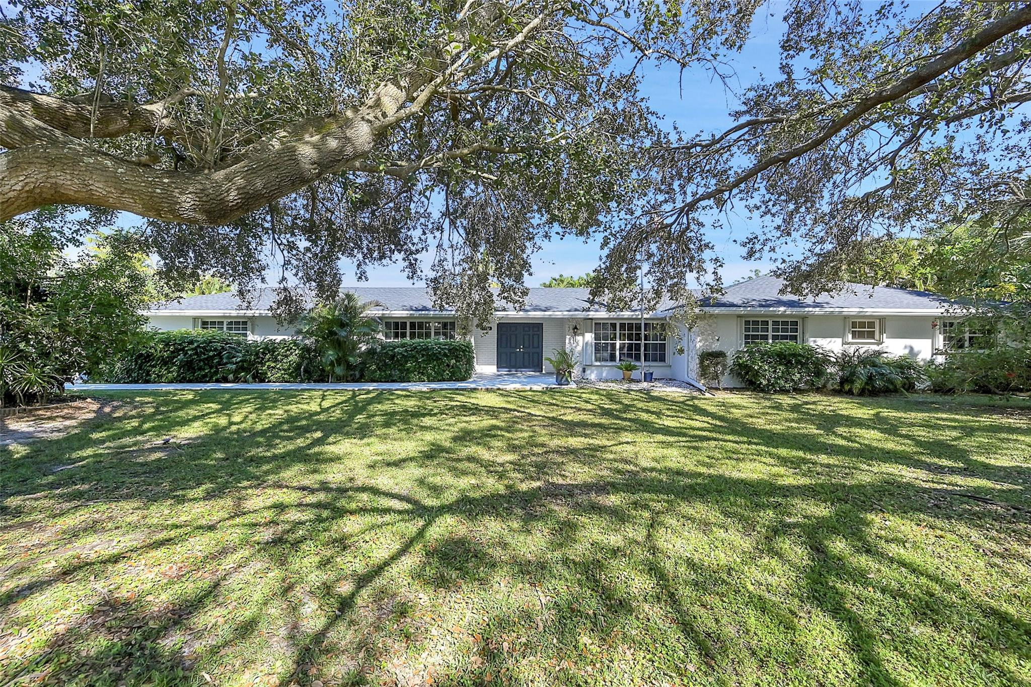 4575 Glenwood Dr
