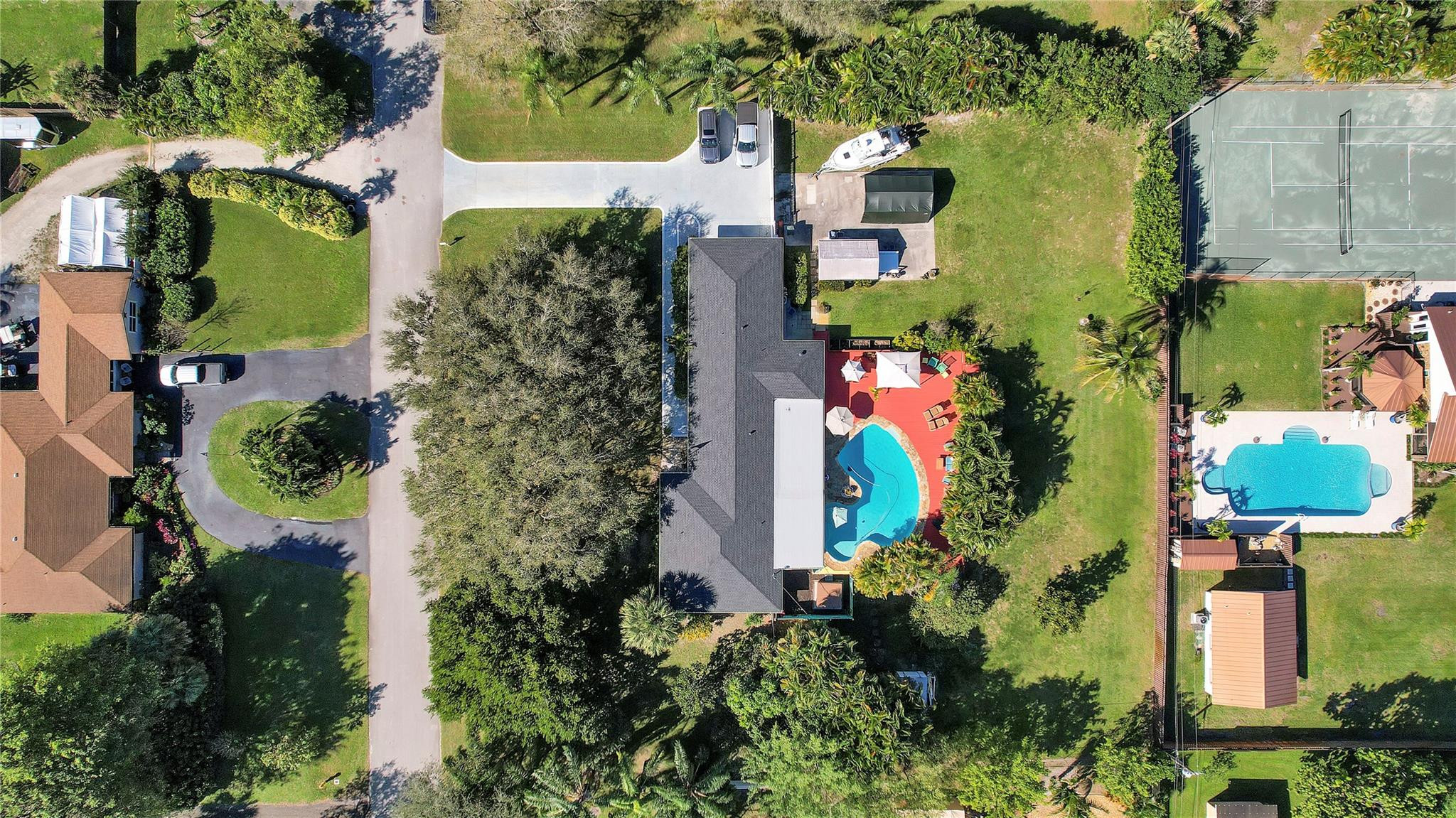 4575 Glenwood Dr