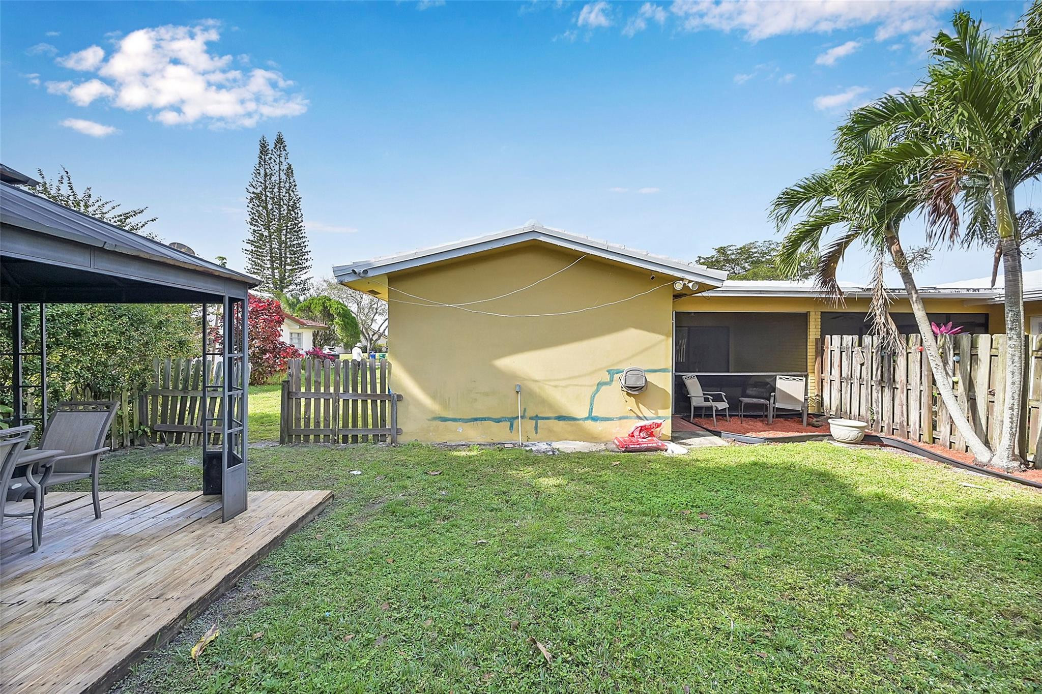 2593 NW 82nd Terrace