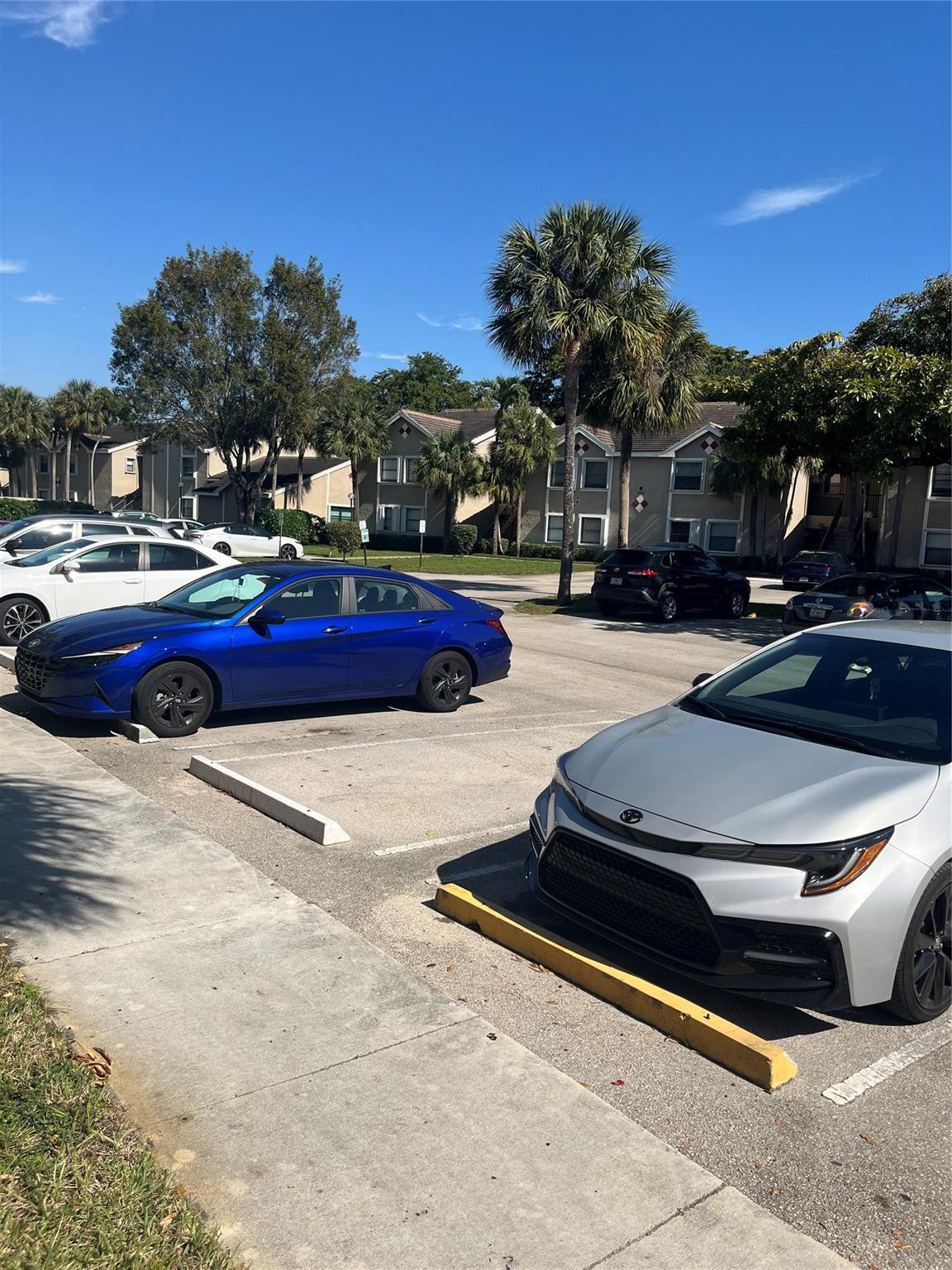 9617 Riverside Dr Unit: 6C