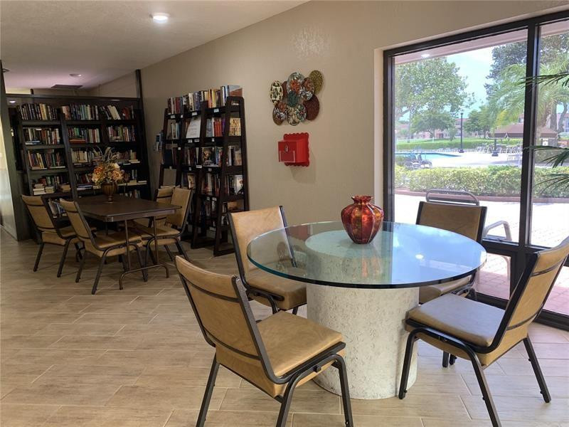 9141 Sunrise Lakes Blvd Unit: 119