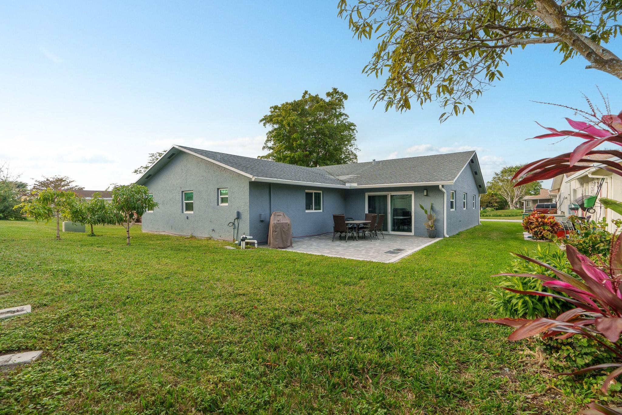 9402 NW 70TH ST