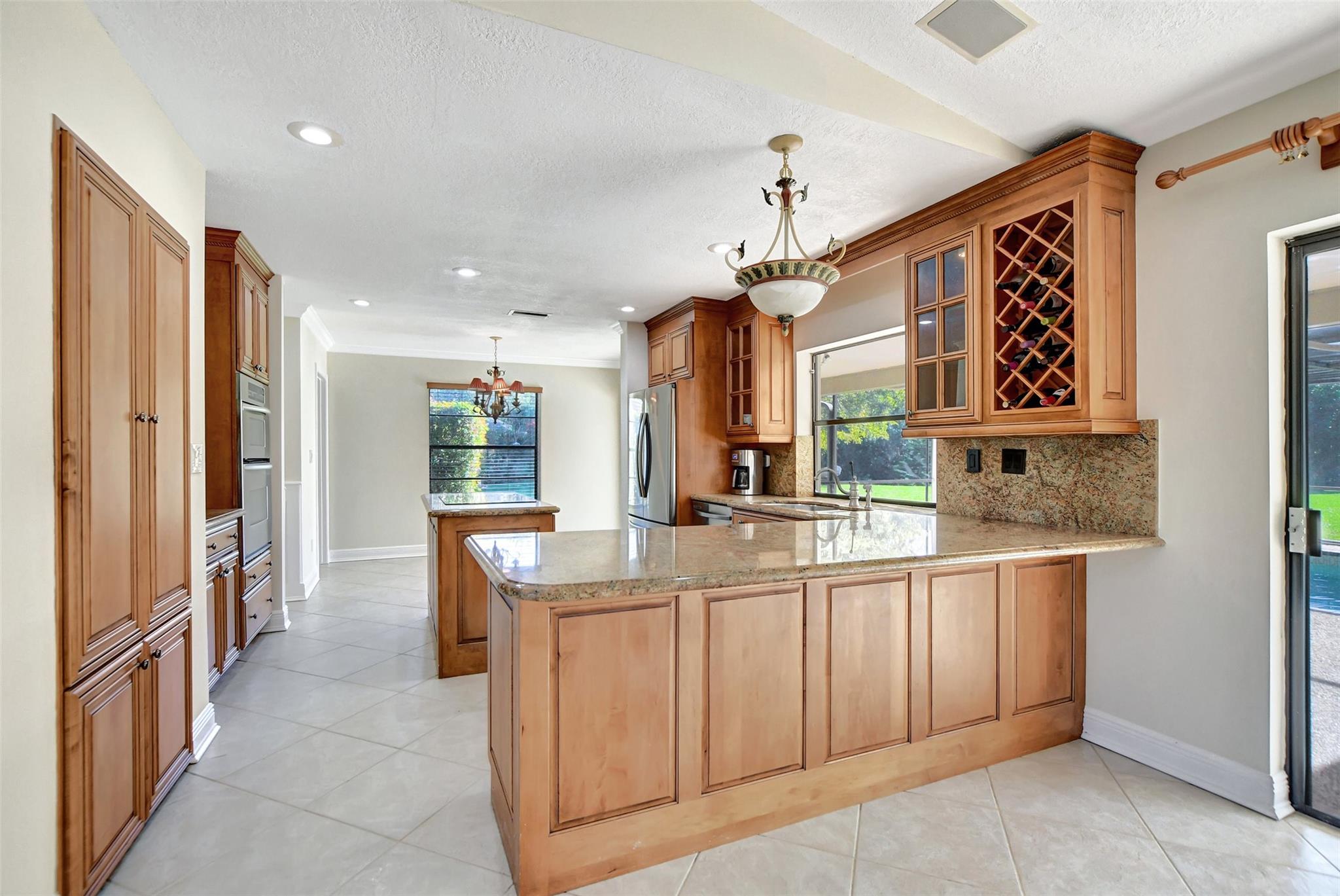 21512 Woodchuck Ln