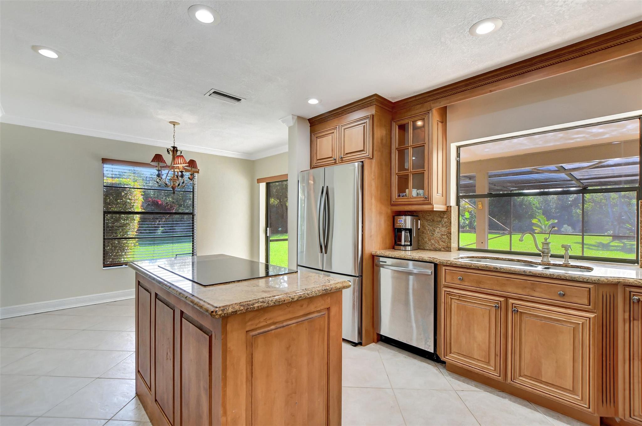 21512 Woodchuck Ln