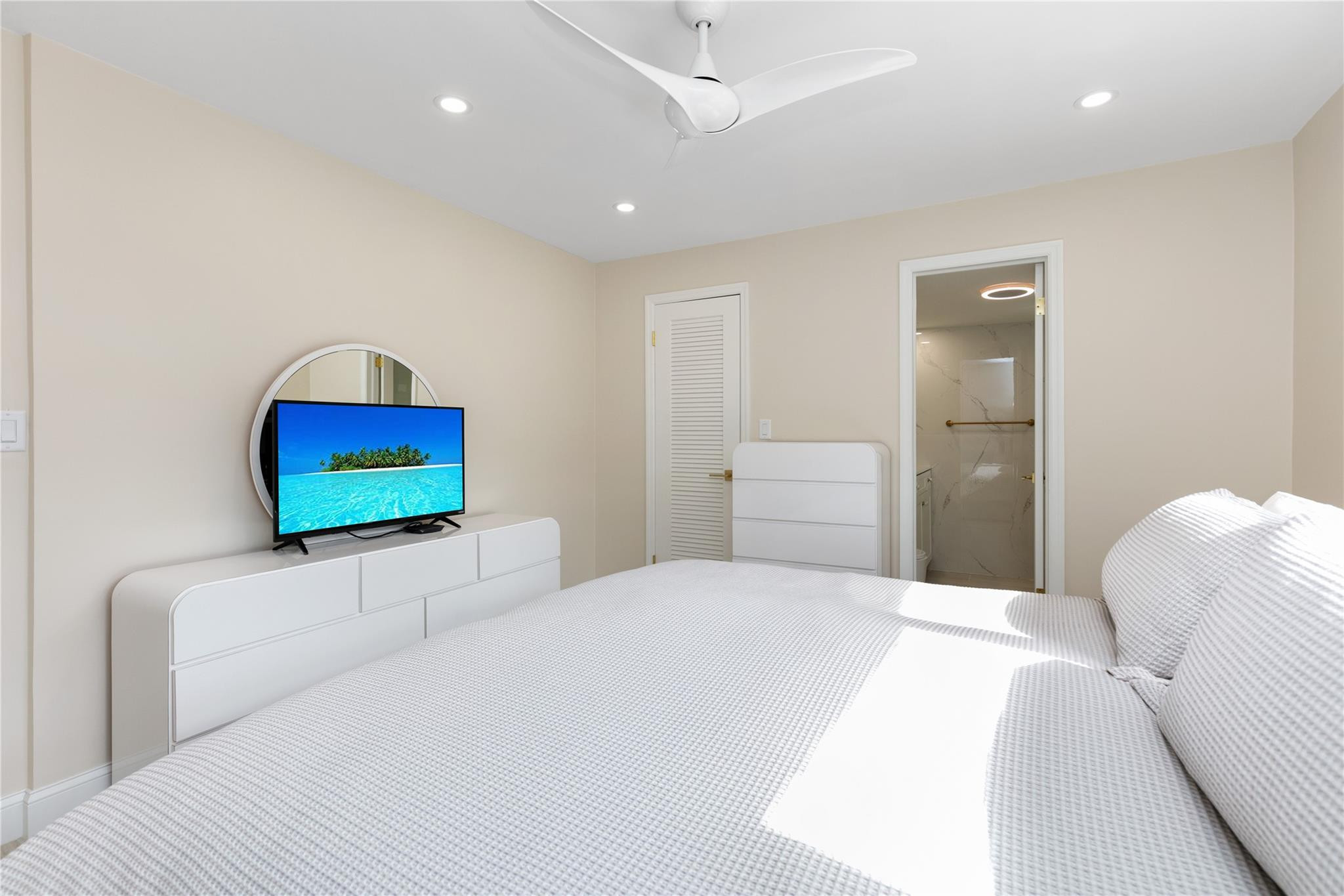 2871 N Ocean Blvd Unit: C123