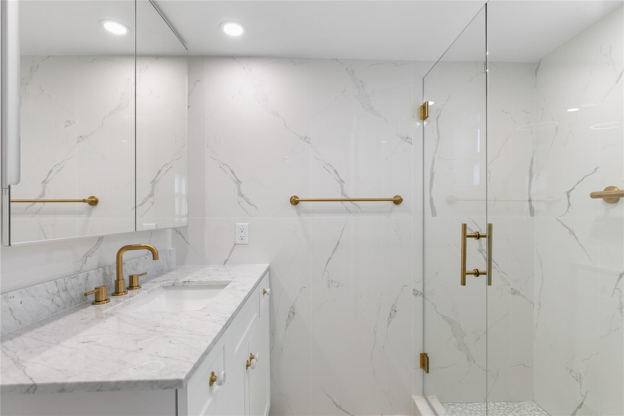 2871 N Ocean Blvd Unit: C123